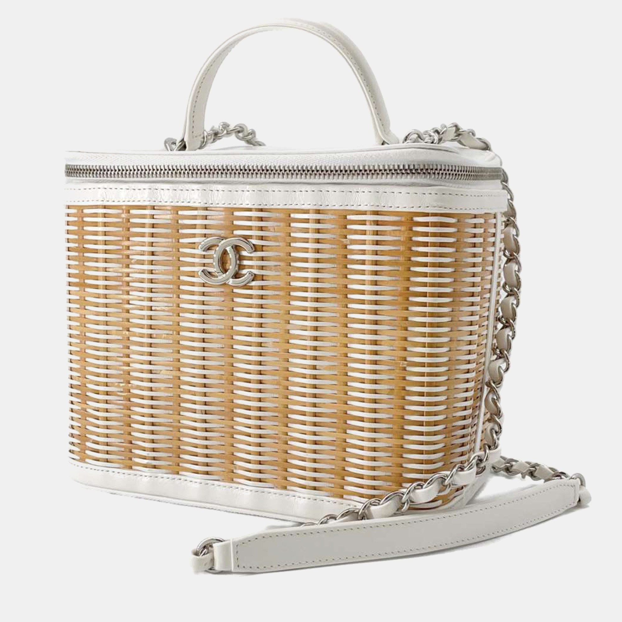 

Chanel White Rattan & Calfskin Leather Take Away Vanity Case Shoulder Bag