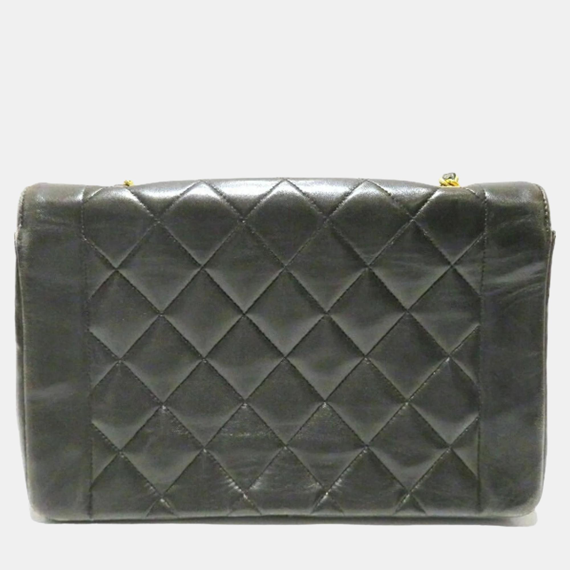 

Chanel Black Lambskin Vintage Diana Flap Bag