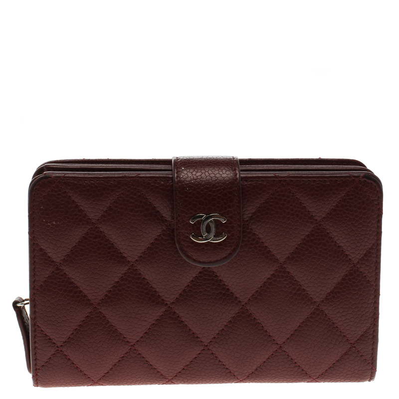 Pre Owned Chanel Burgundy Quilted Leather CC Compact Wallet