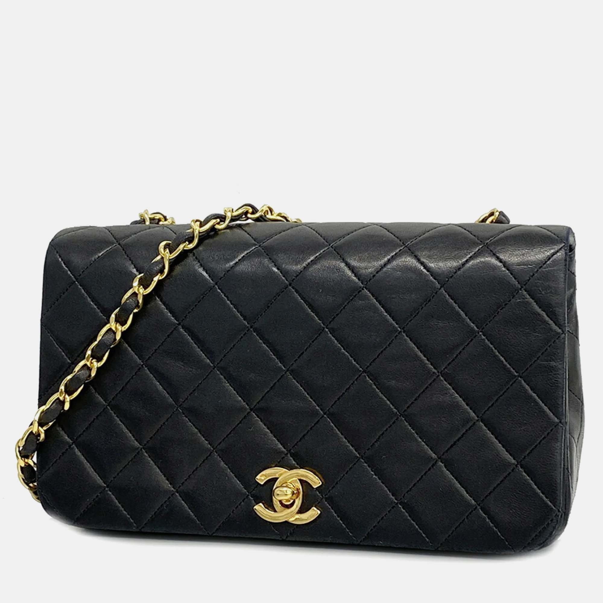 

Chanel Black Leather Full Flap Bag Shoulder Bags