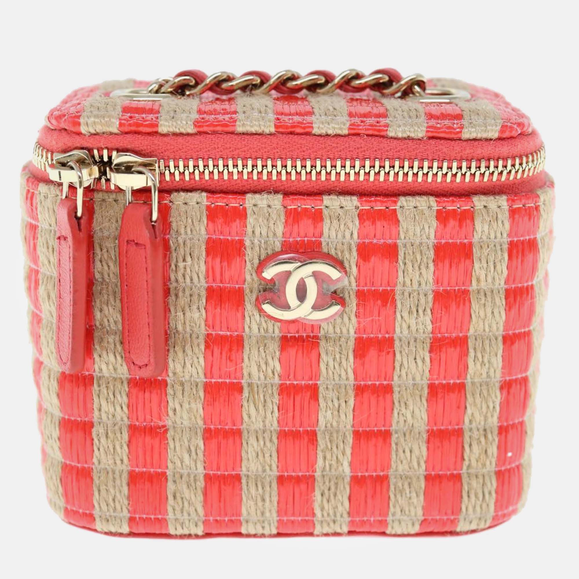 

Chanel Red Wicker CC Vanity bag