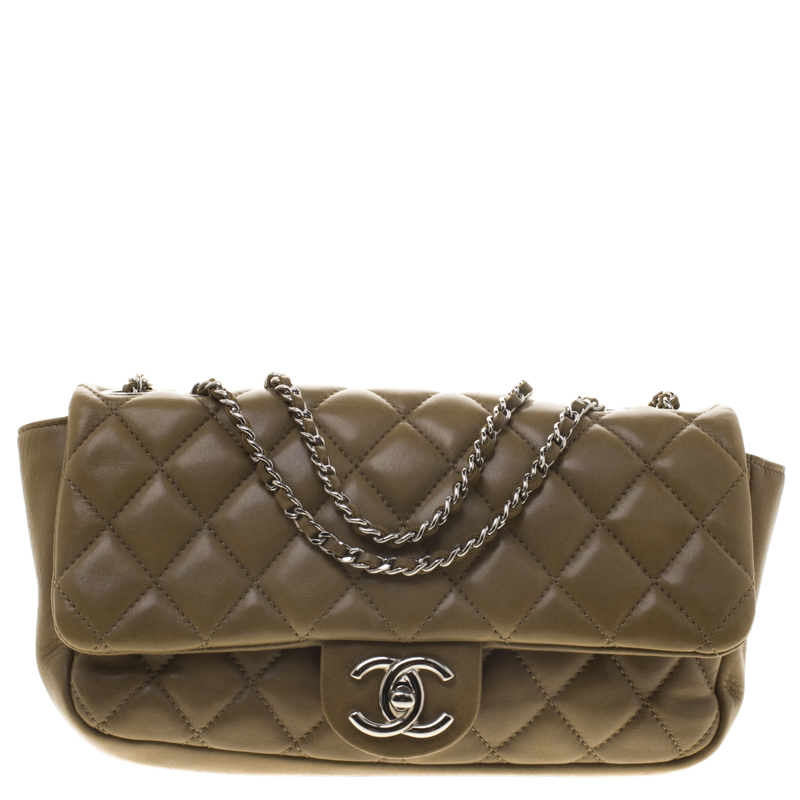Pre Owned Chanel Beige Quilted Leather Medium Classic Single Flap Bag with Dust Cover