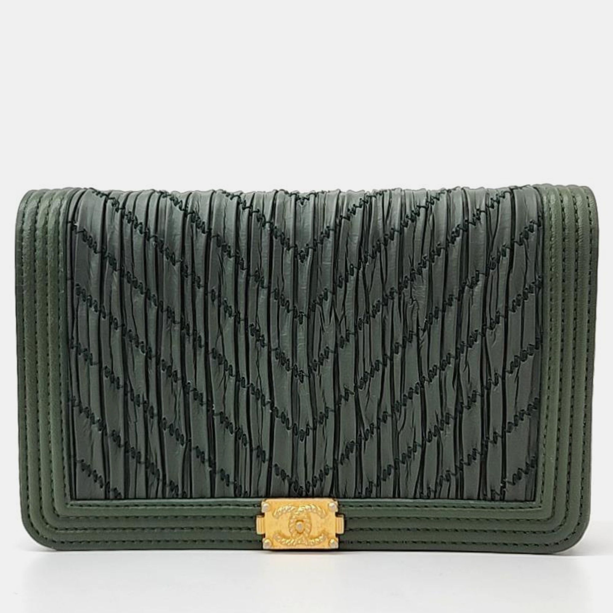 

Chanel Boy WOC Mini Crossbody Bag A70143, Green