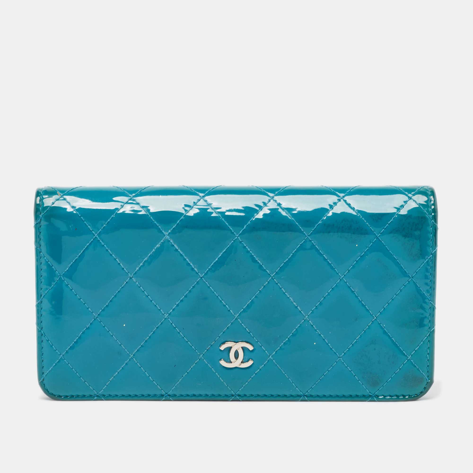 Pre-owned Chanel Teal Quilted Patent Leather L Yen Wallet In Green