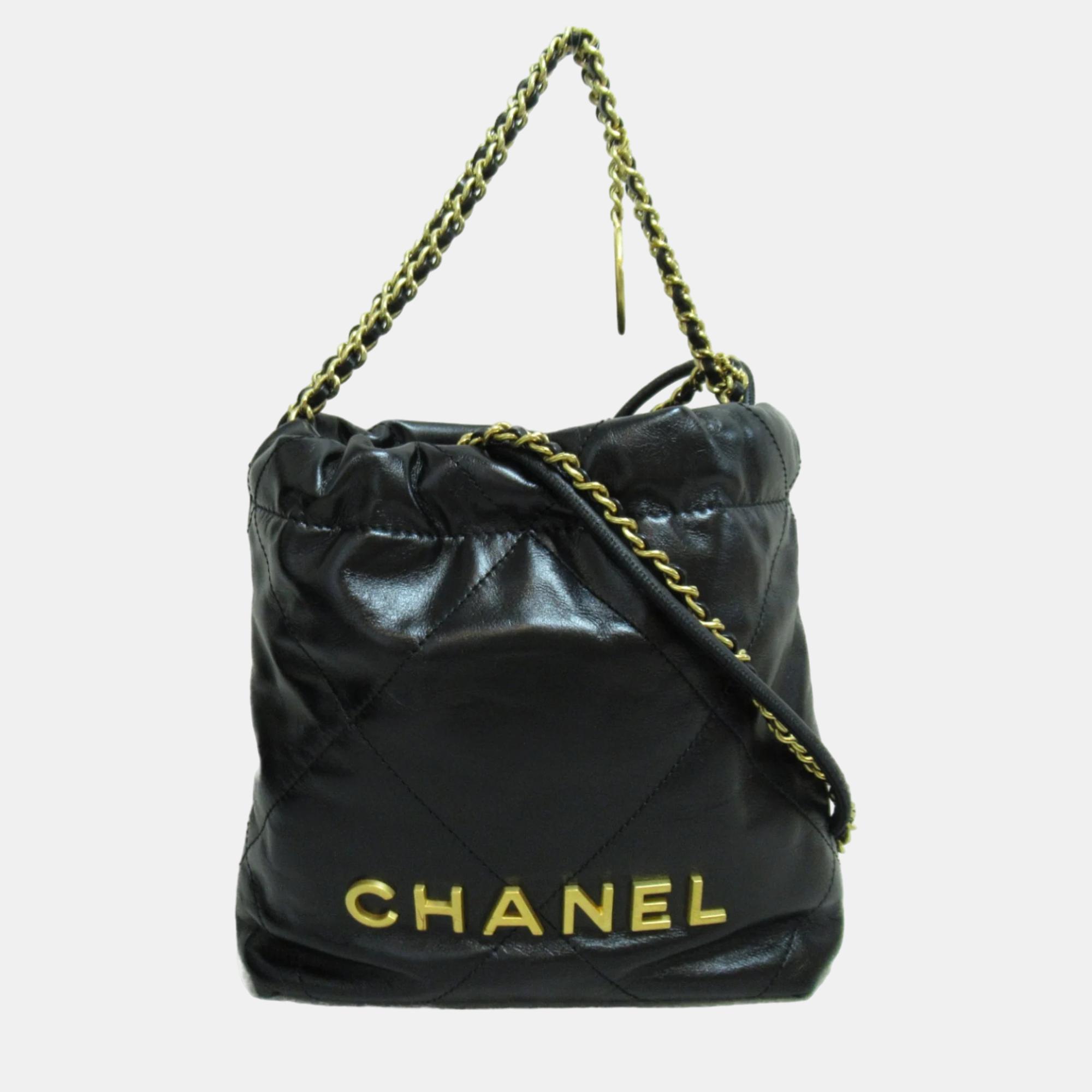 

Chanel Black Leather 22 Hobo