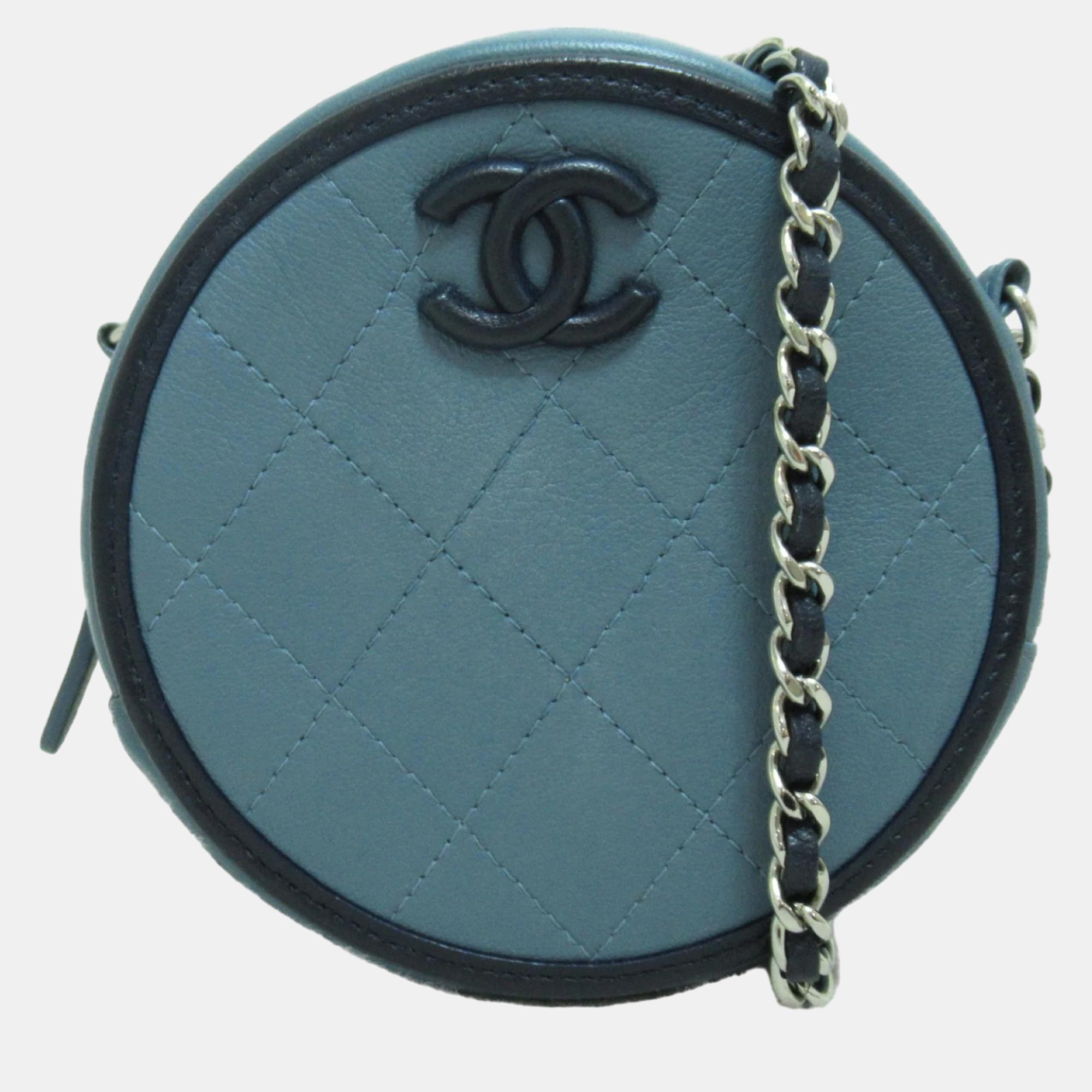 

Chanel Blue Leather CC Round Chain Shoulder Bag