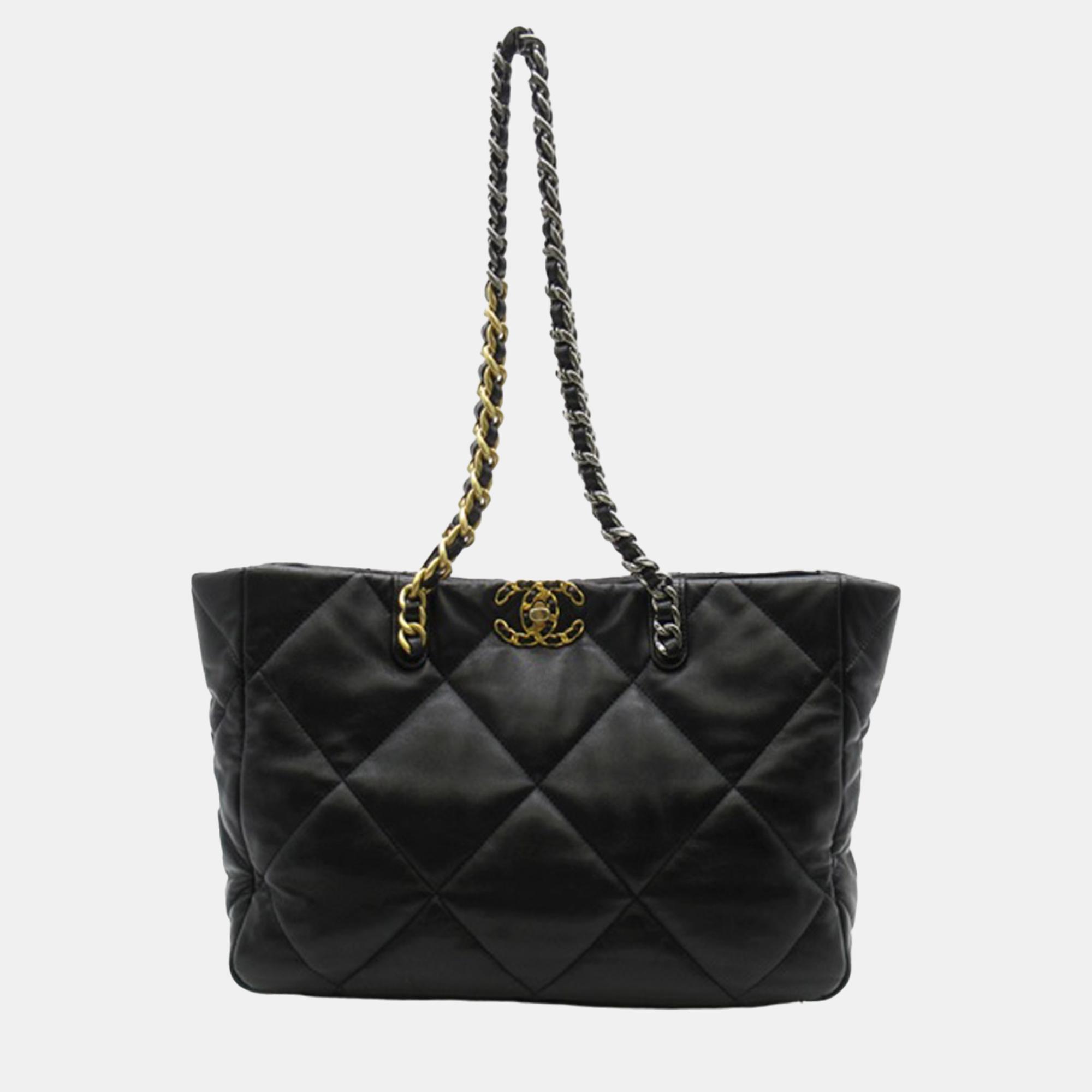 Pre-owned Chanel Black 19 Lambskin Shopping Tote