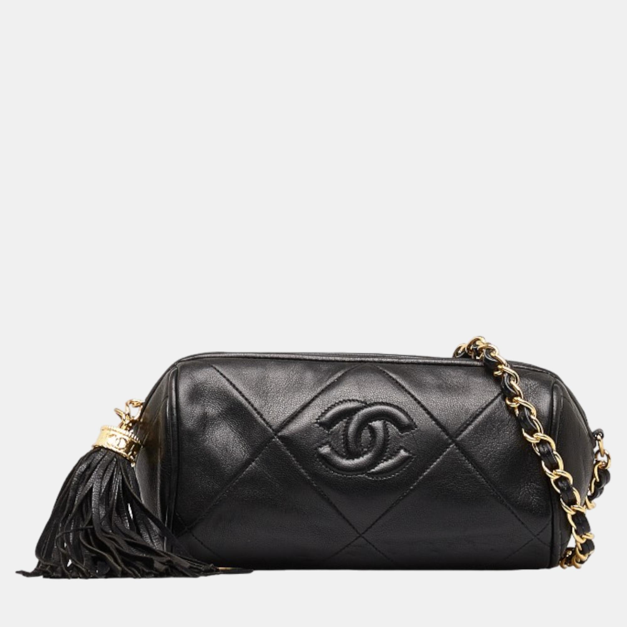 

Chanel Black Leather Quilted Tassel Barrel Bag