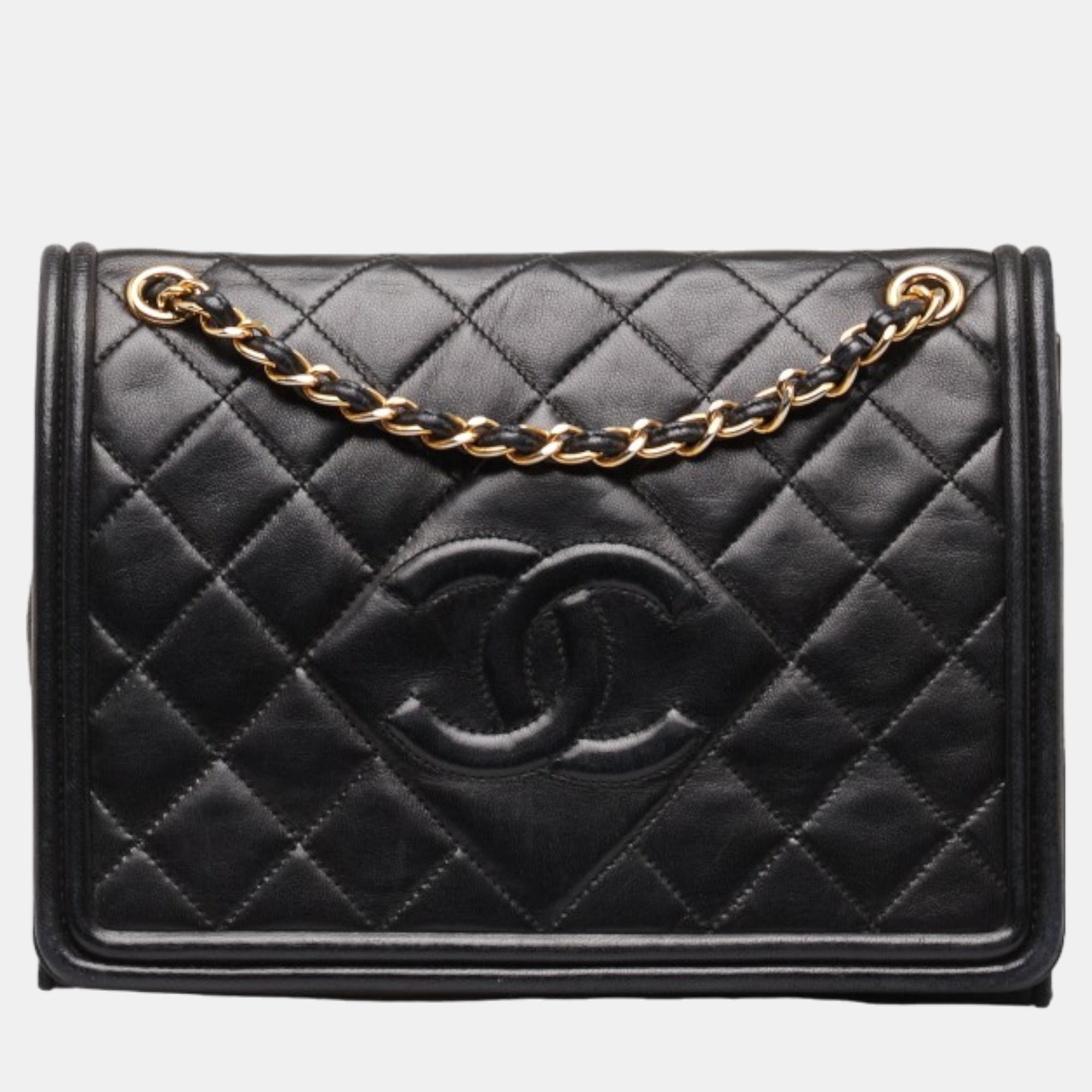 

Chanel Black Quilted Lambskin Medium Vintage Diamond CC Flap Bag