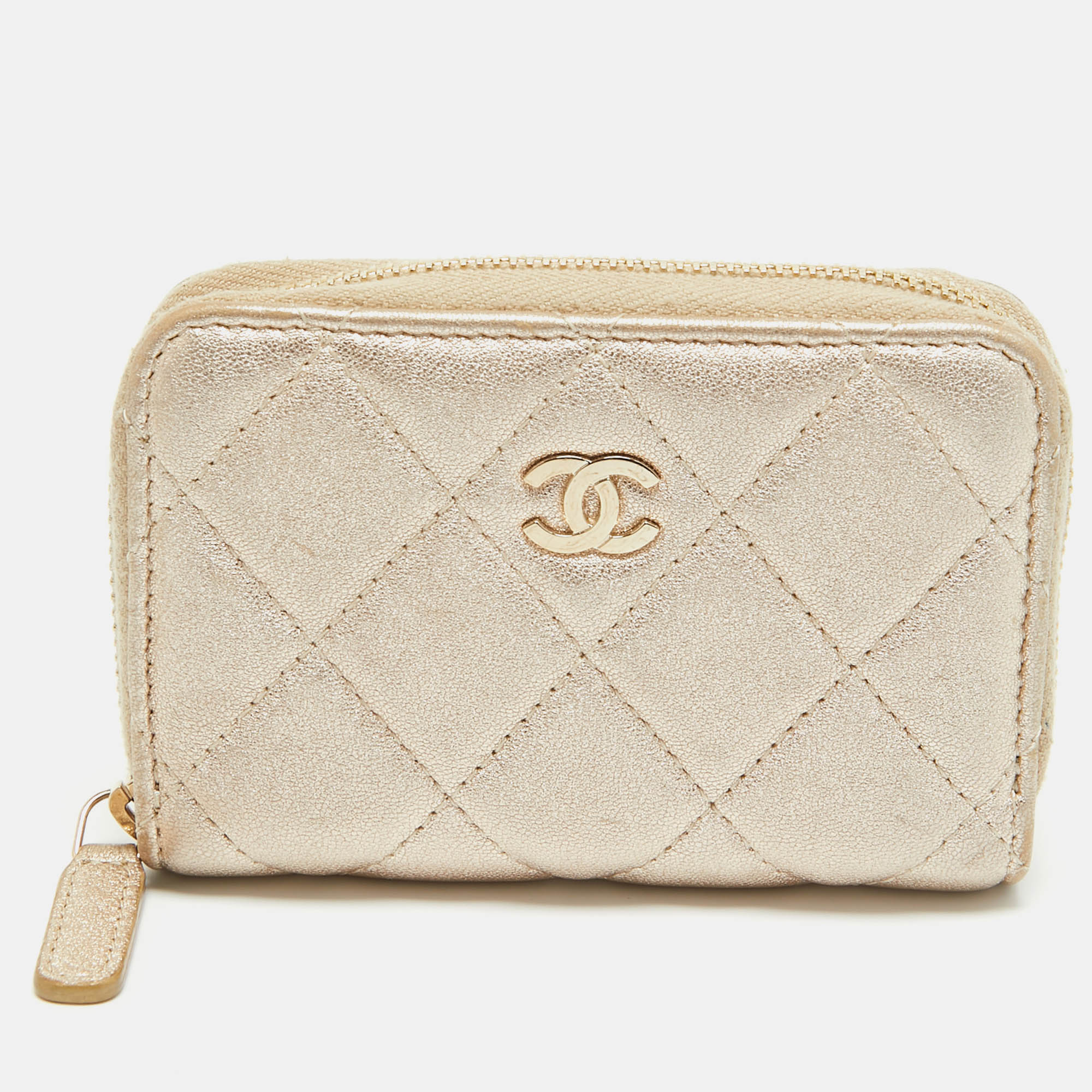 Pre-owned Chanel Gold Quilted Leather Zip Around Coin Purse