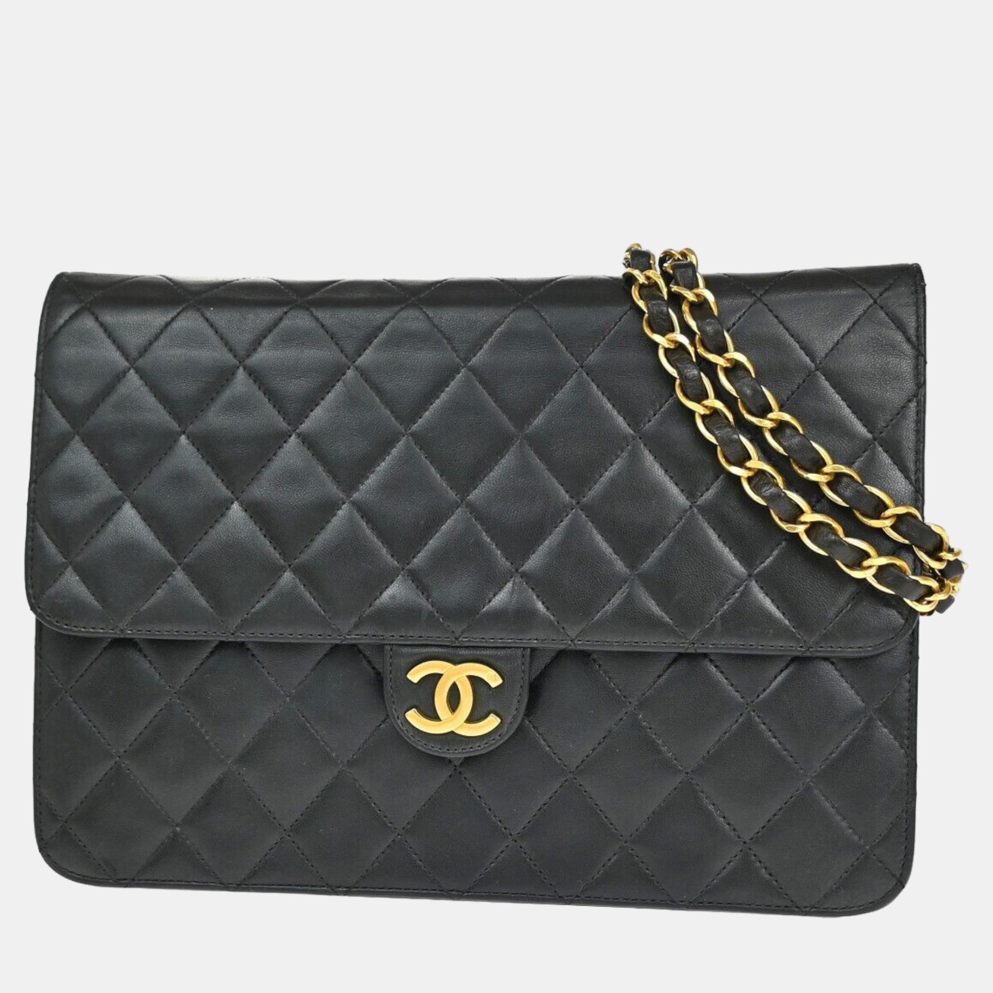 

Chanel Black Leather Timeless shoulder bag, Blue