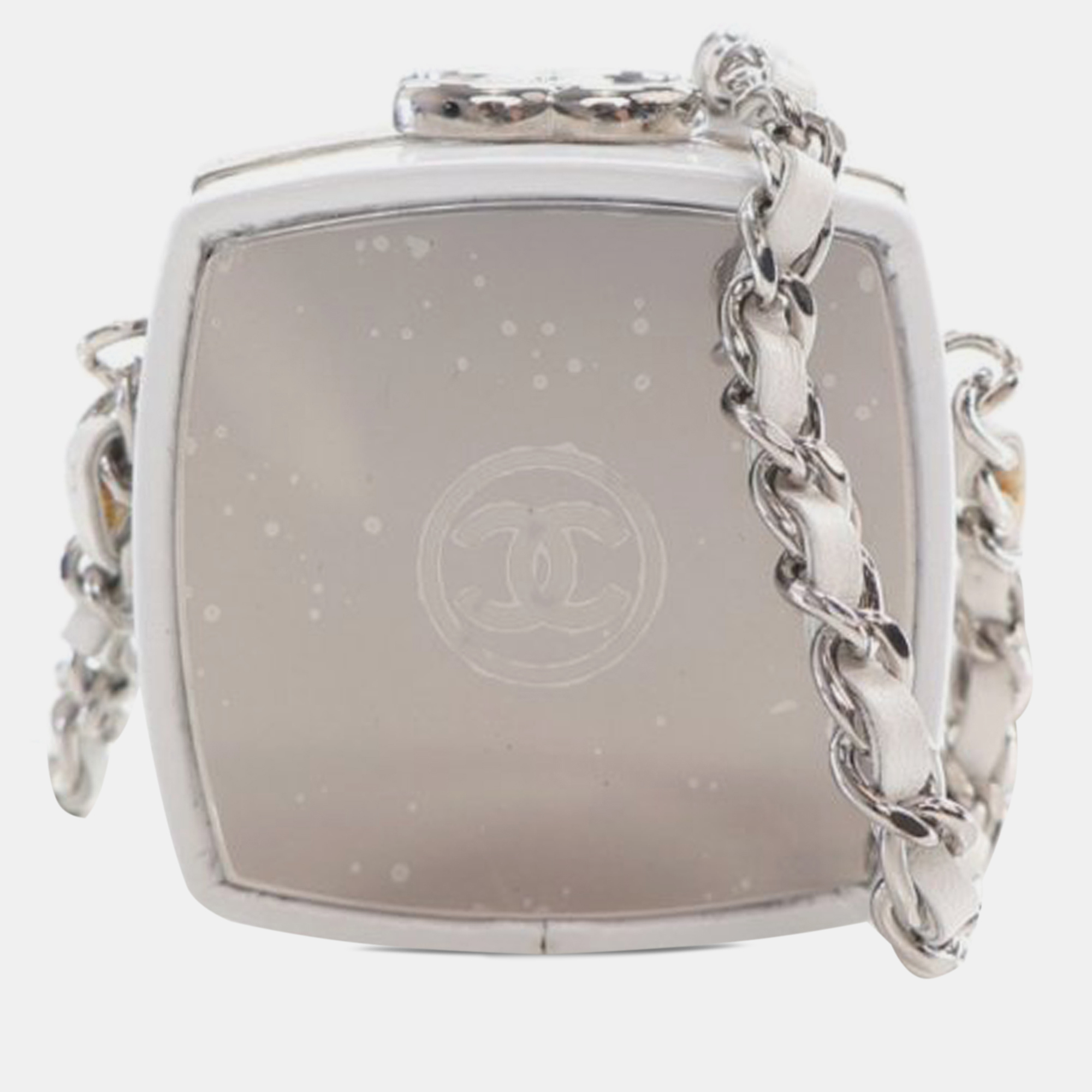 

Chanel Patent Goatskin Make-Up Box Clutch With Chain, Silver