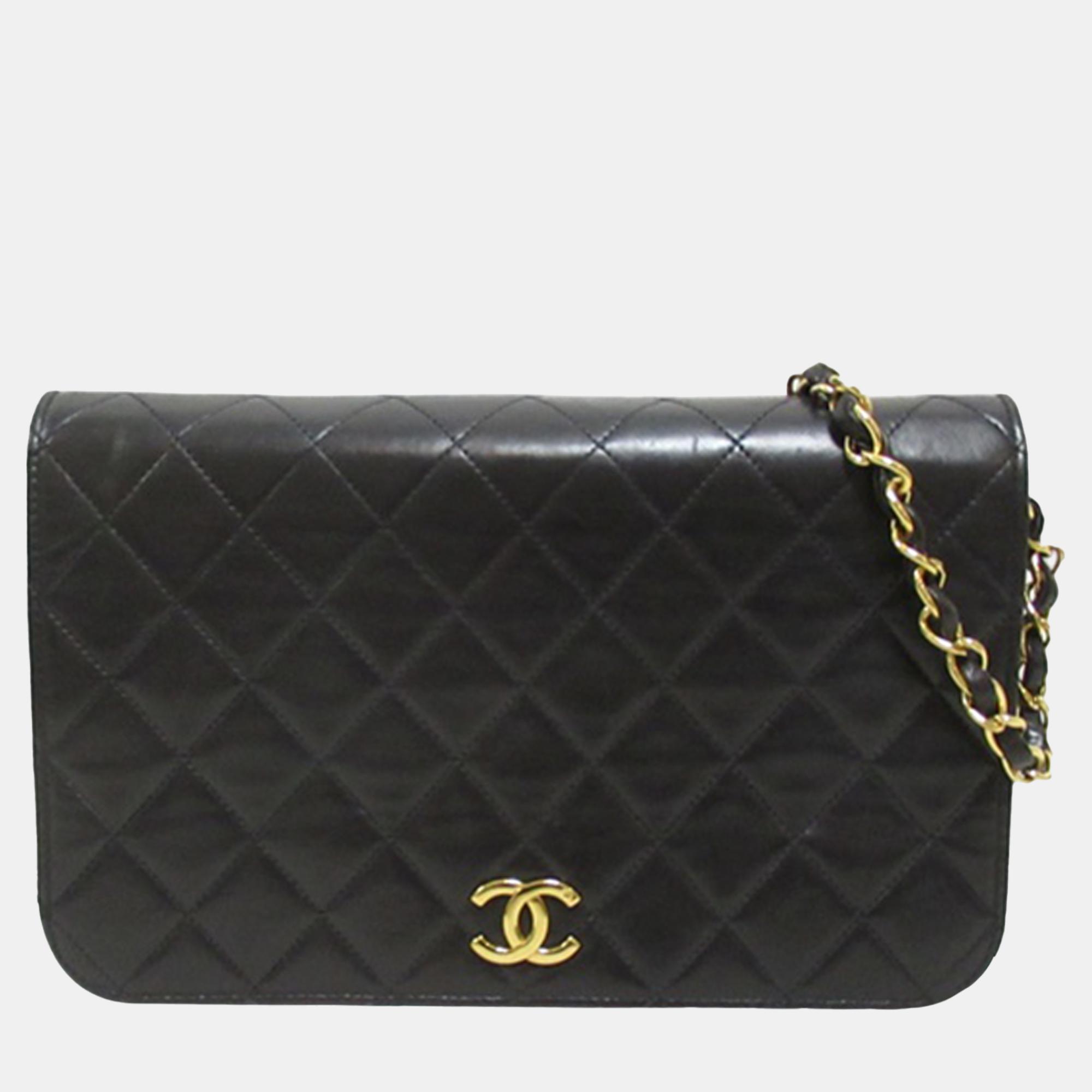 

Chanel Black CC Quilted Lambskin Full Flap