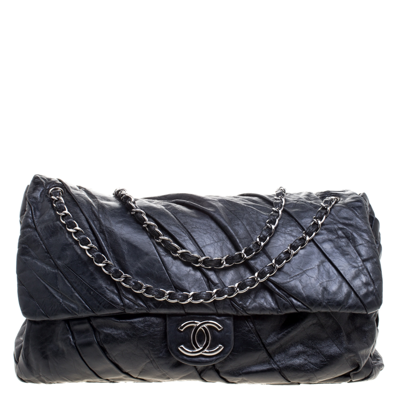 chanel pleated bag