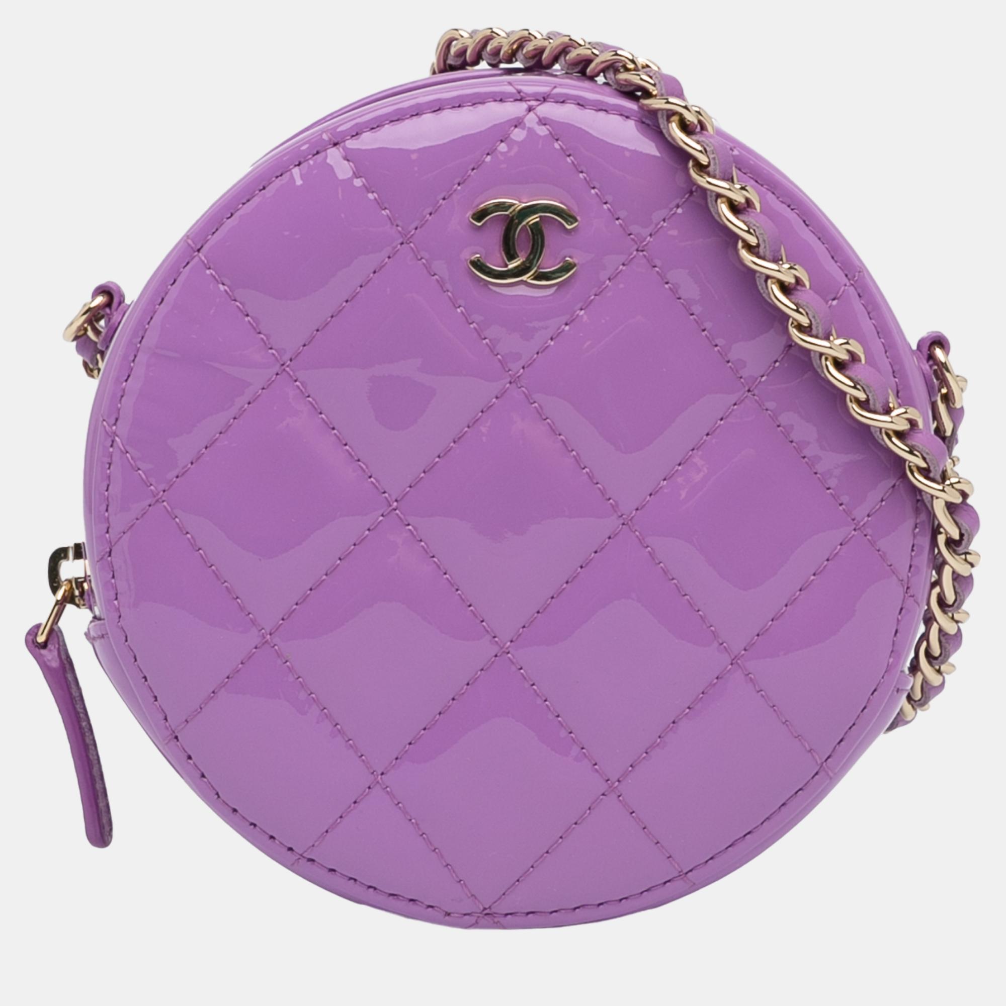 

Chanel Purple CC Quilted Patent Round Clutch With Chain