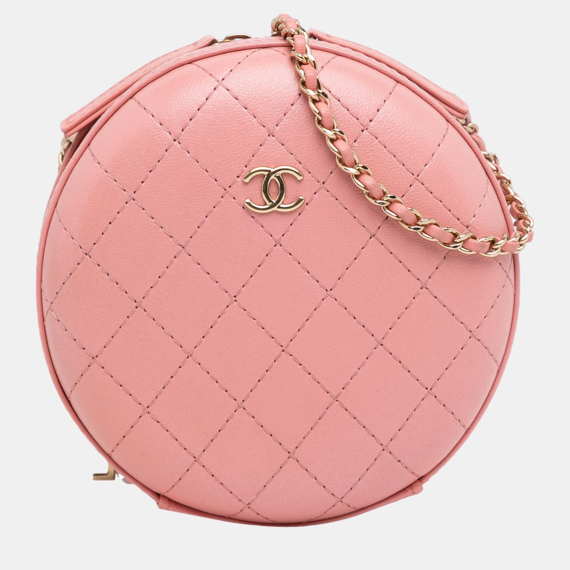 

Chanel Pink CC Quilted Lambskin Round Crossbody
