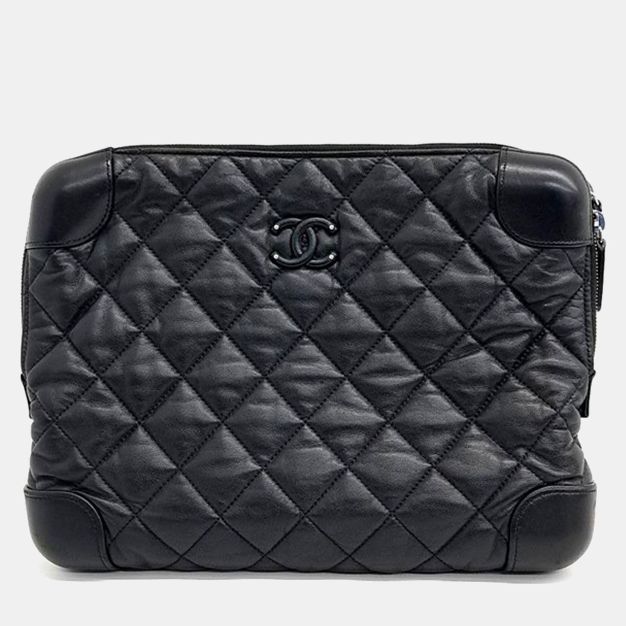 

Chanel Black Leather Clutch Bag