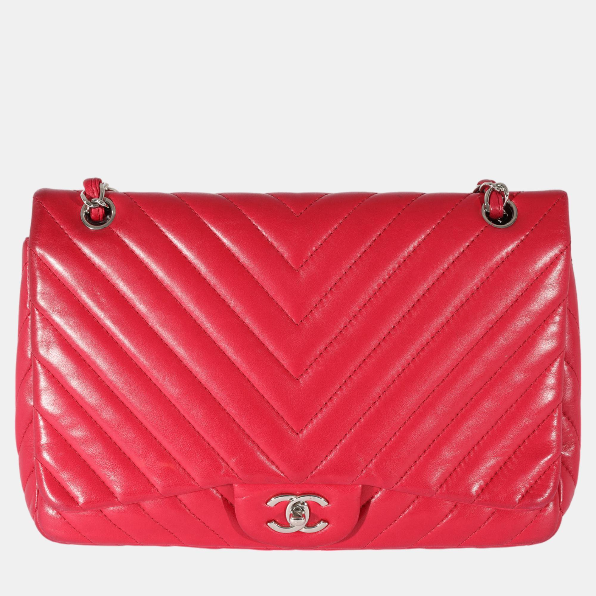 

Chanel Pink Lambskin Chevron Jumbo Single Flap Bag
