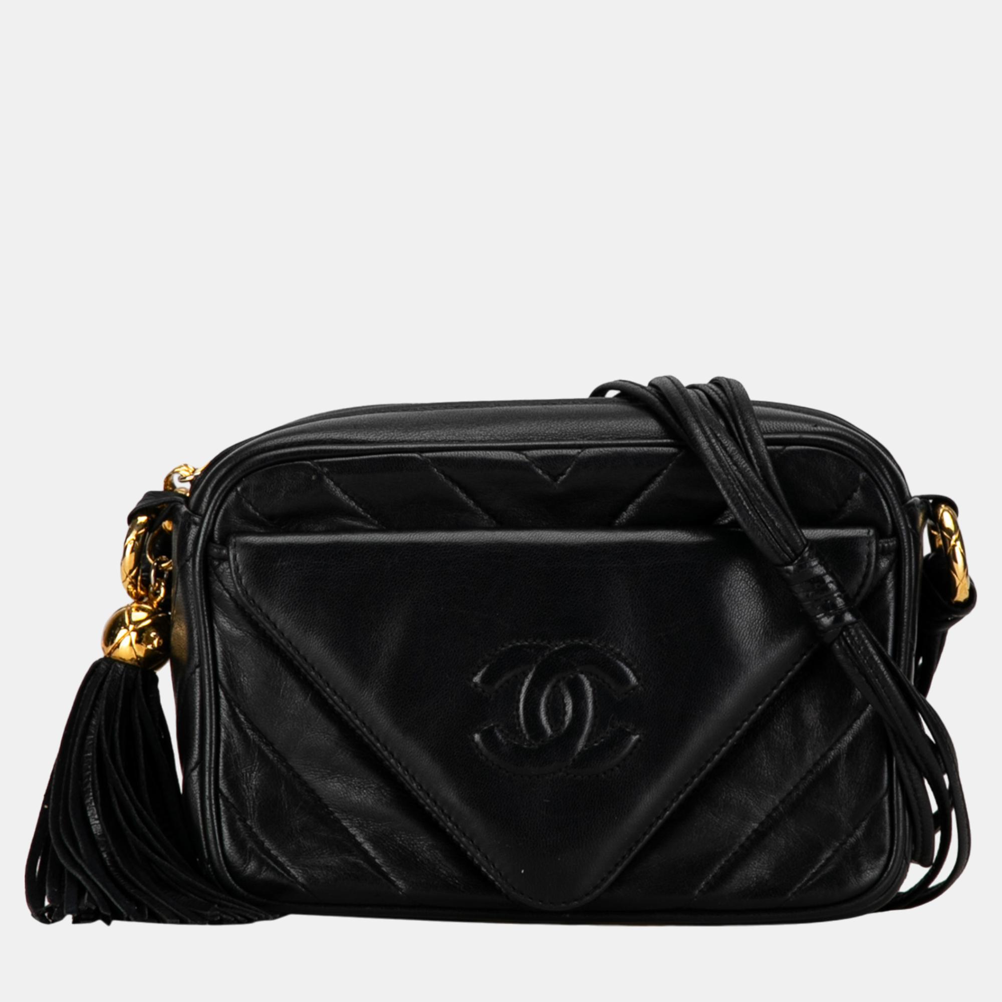 

Chanel Black CC Quilted Lambskin Tassel Camera Bag