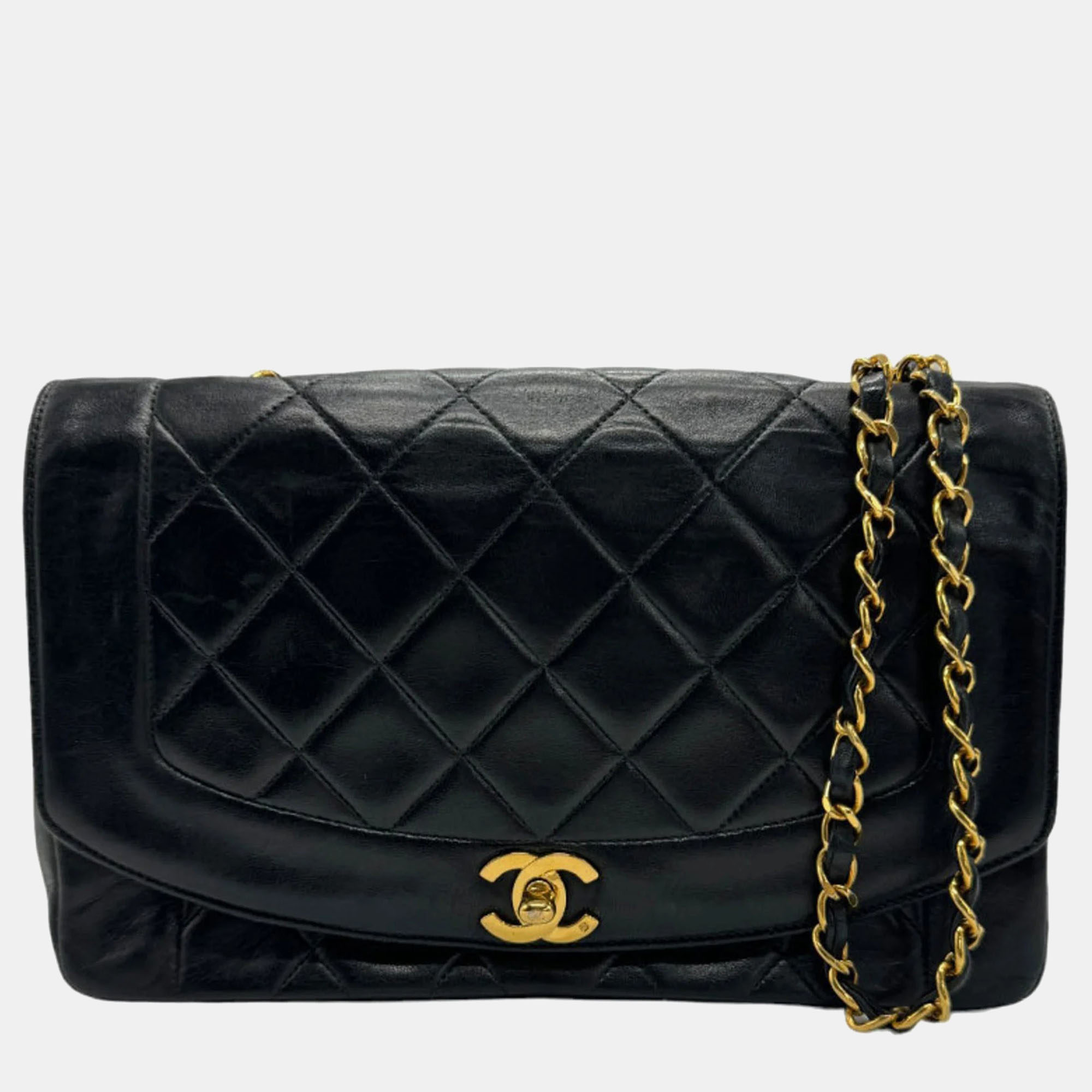 

Chanel Black quilted Vintage Diana Shoulder Bag