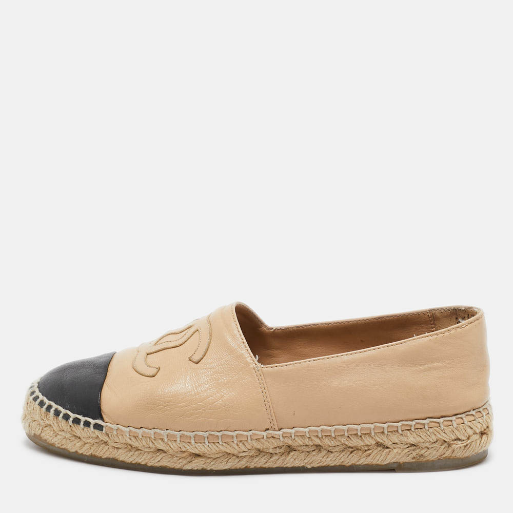 

Chanel Beige/Black Leather CC Cap Toe Espadrille Flats Size