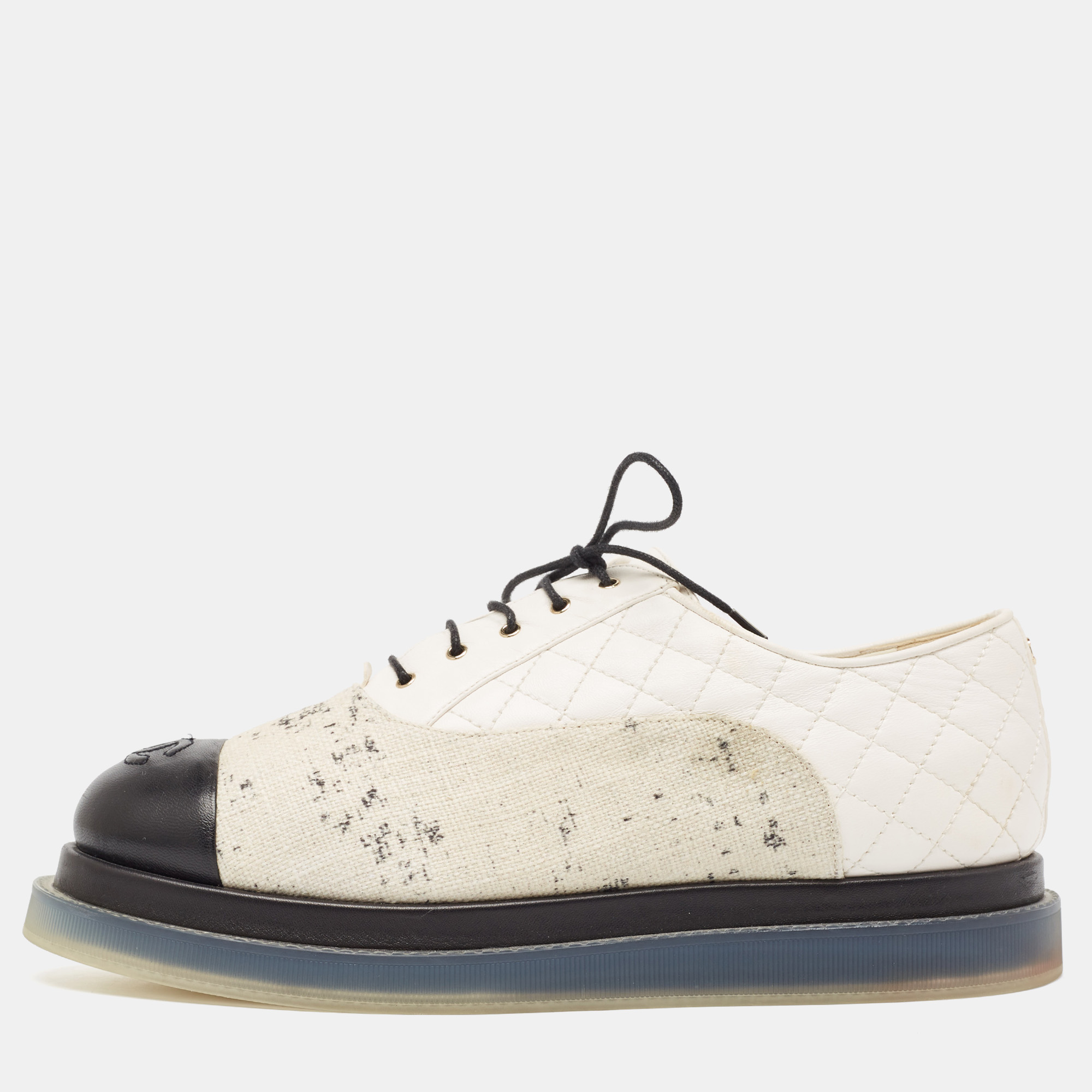 

Chanel White/Black Canvas and Leather Cap Toe Oxford Sneakers Size, Multicolor