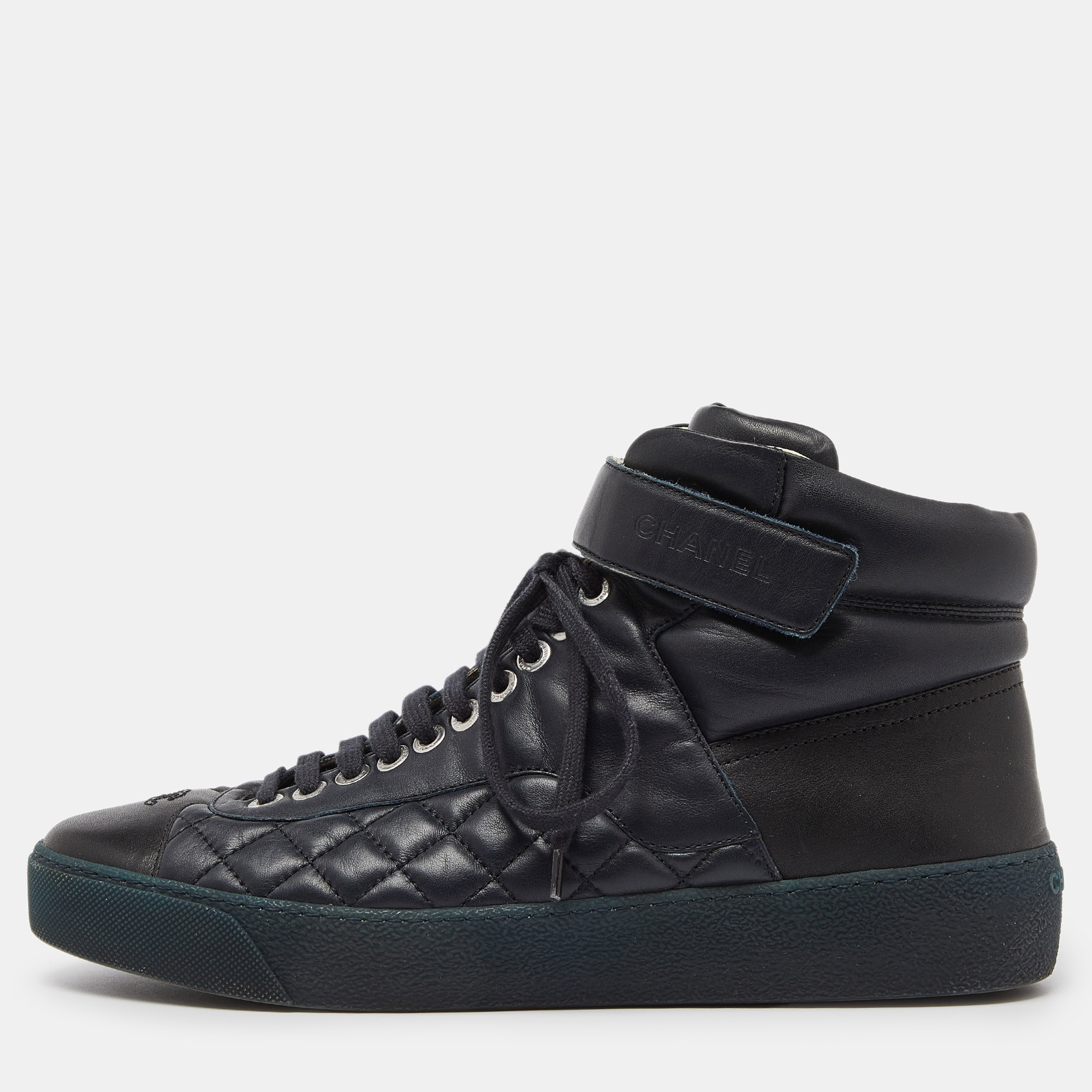 

Chanel Black/Blue Quilted Leather CC High Top Sneakers Size