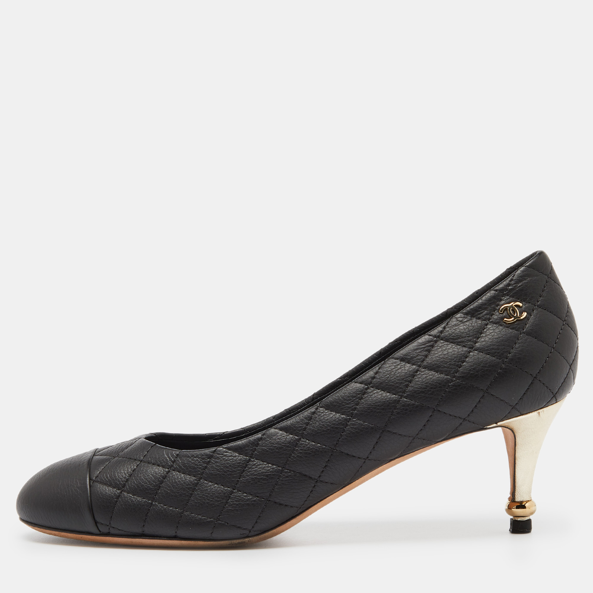

Chanel Black Quilted Leather CC Cap Toe Pumps Size