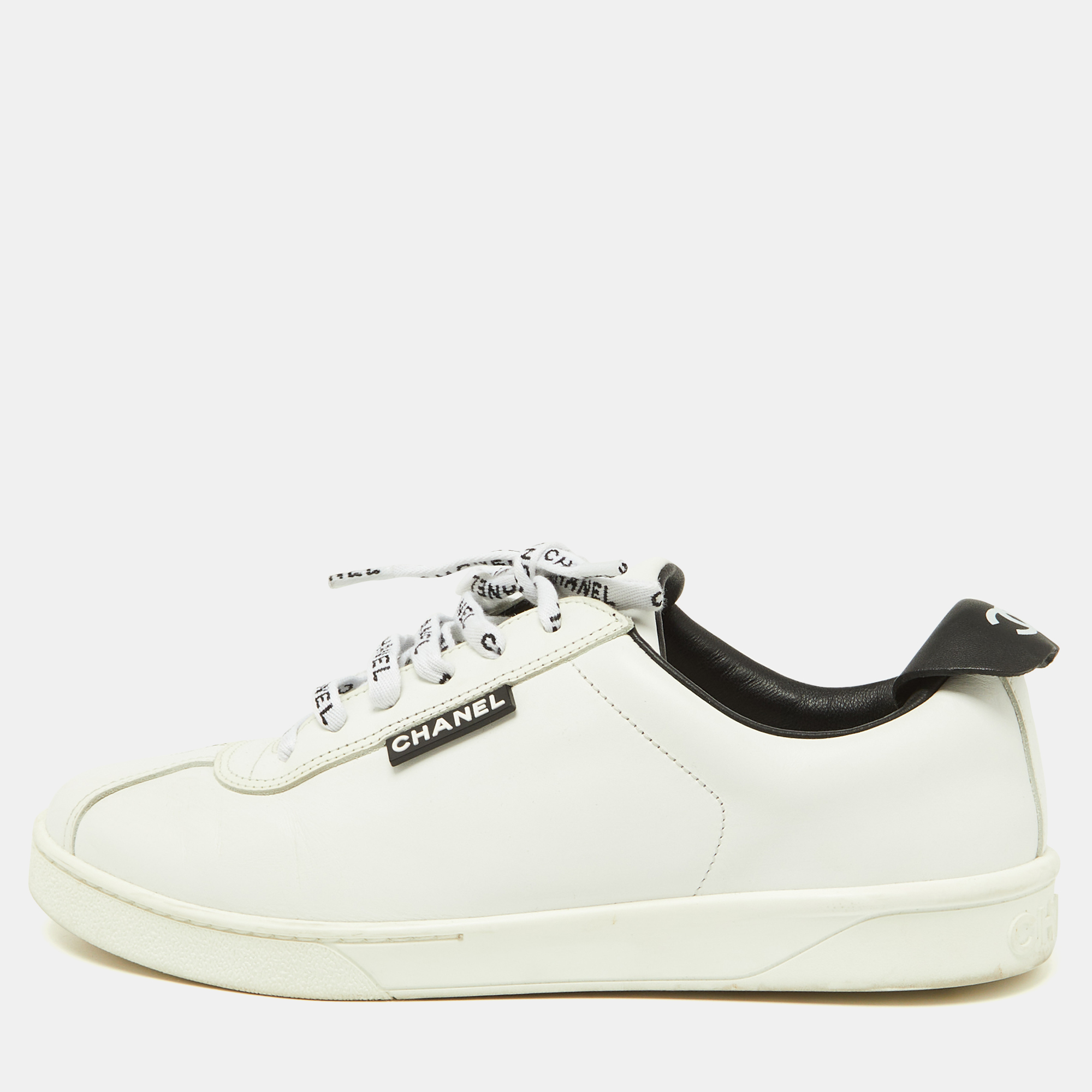 

Chanel White/Black Leather Lace Up CC Low Top Sneakers Size