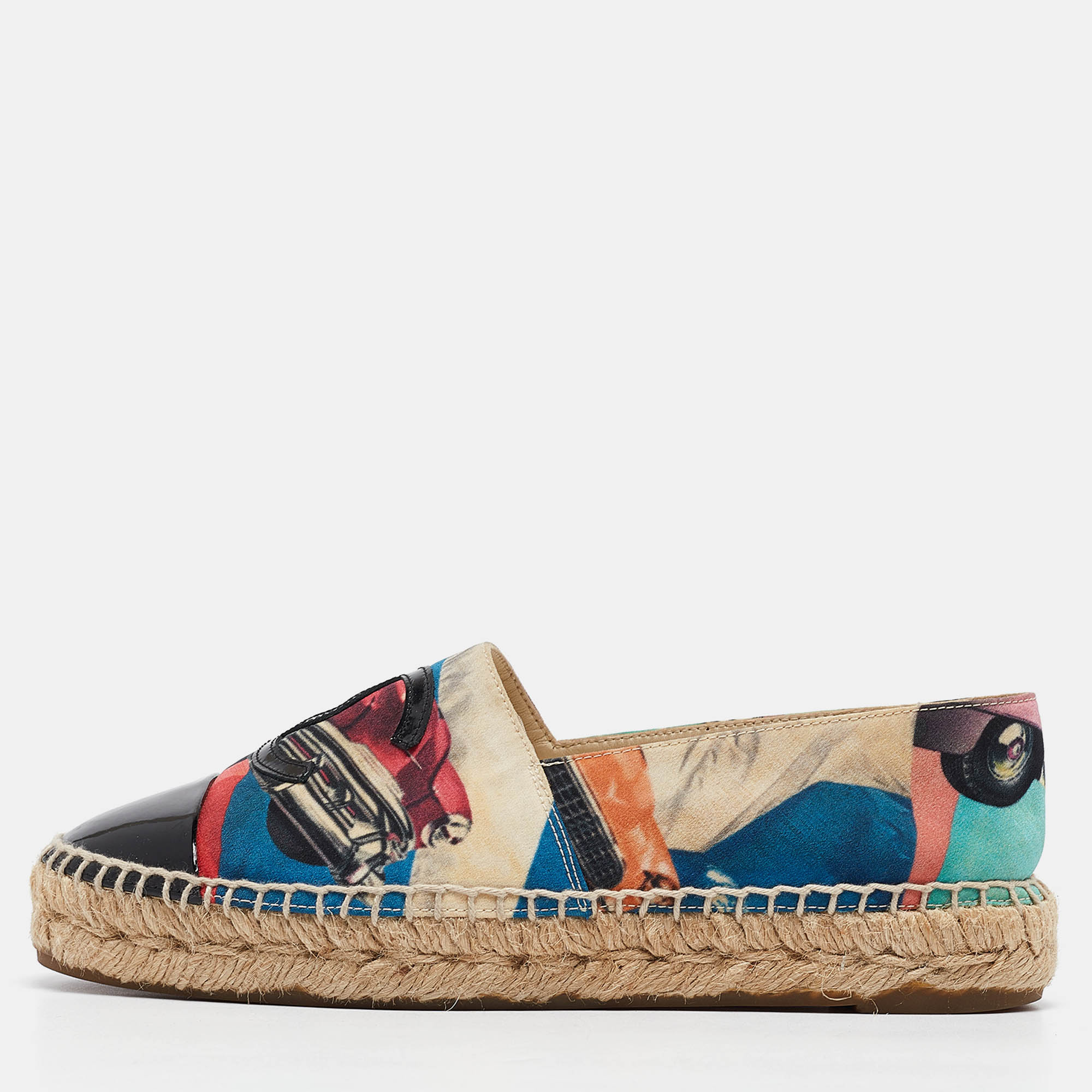 

Chanel Multicolor Printed Fabric and Patent Leather CC Espadrille Flats Size