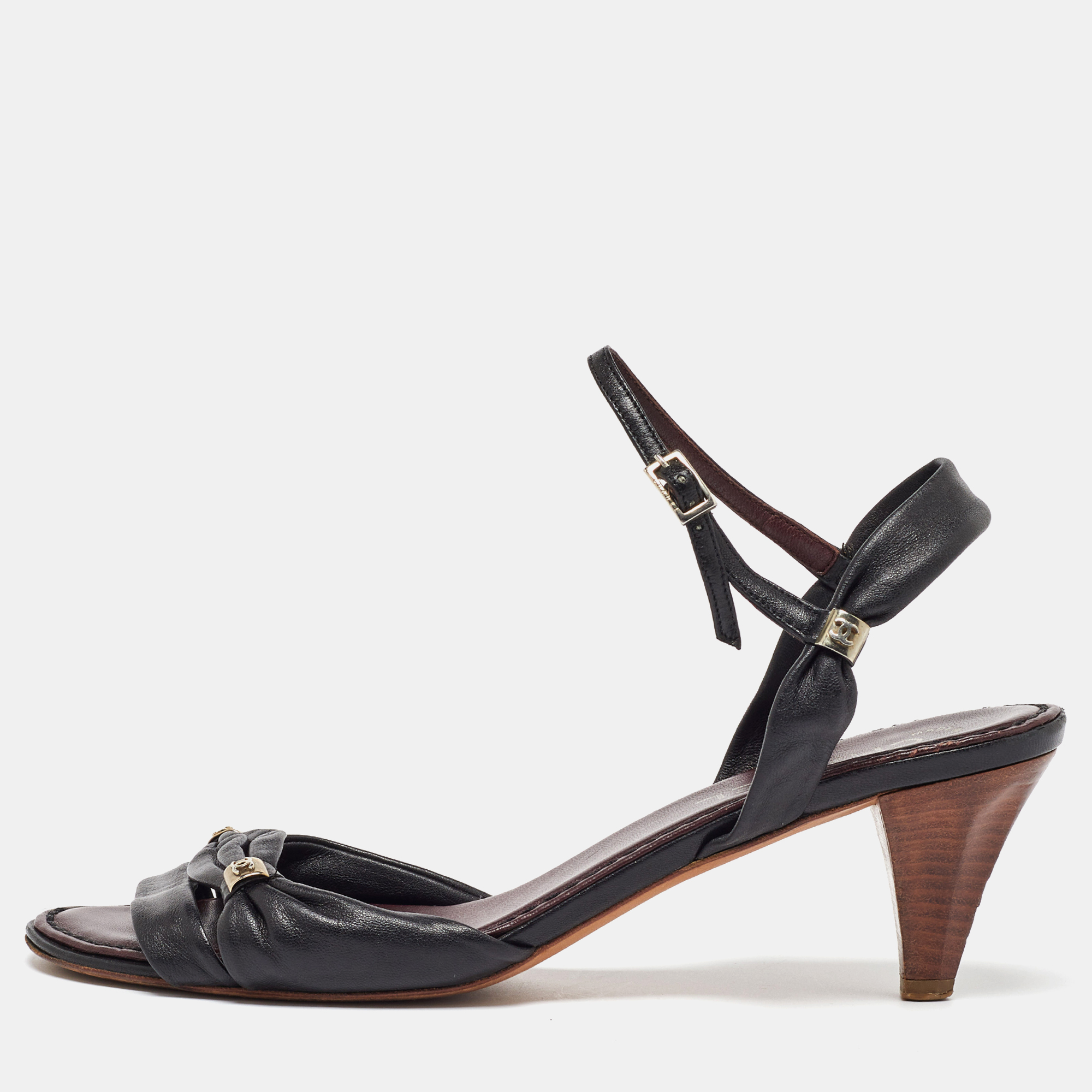 

Chanel Black Leather Ankle Strap Sandals Size