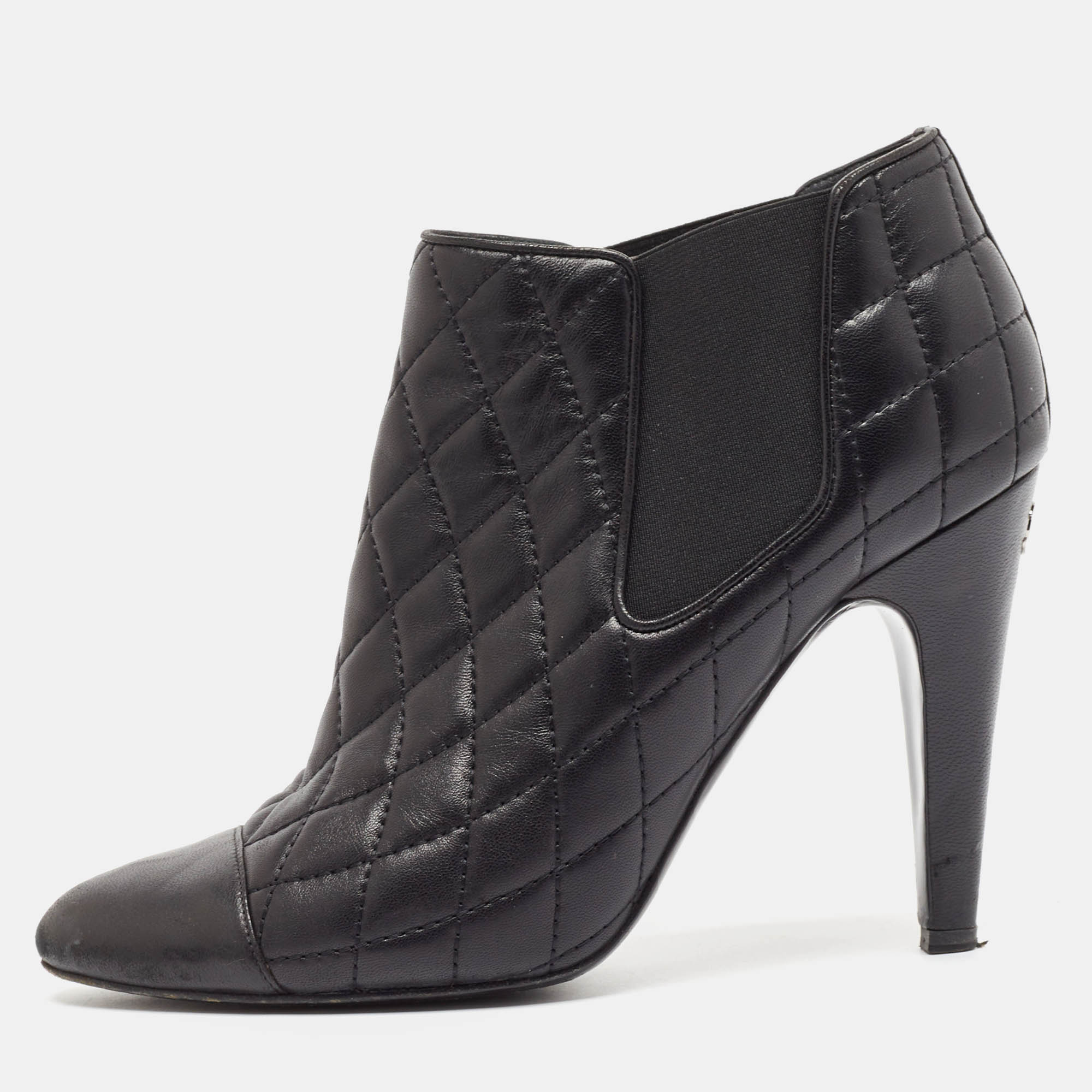 

Chanel Black Quilted Leather CC Ankle Booties Size