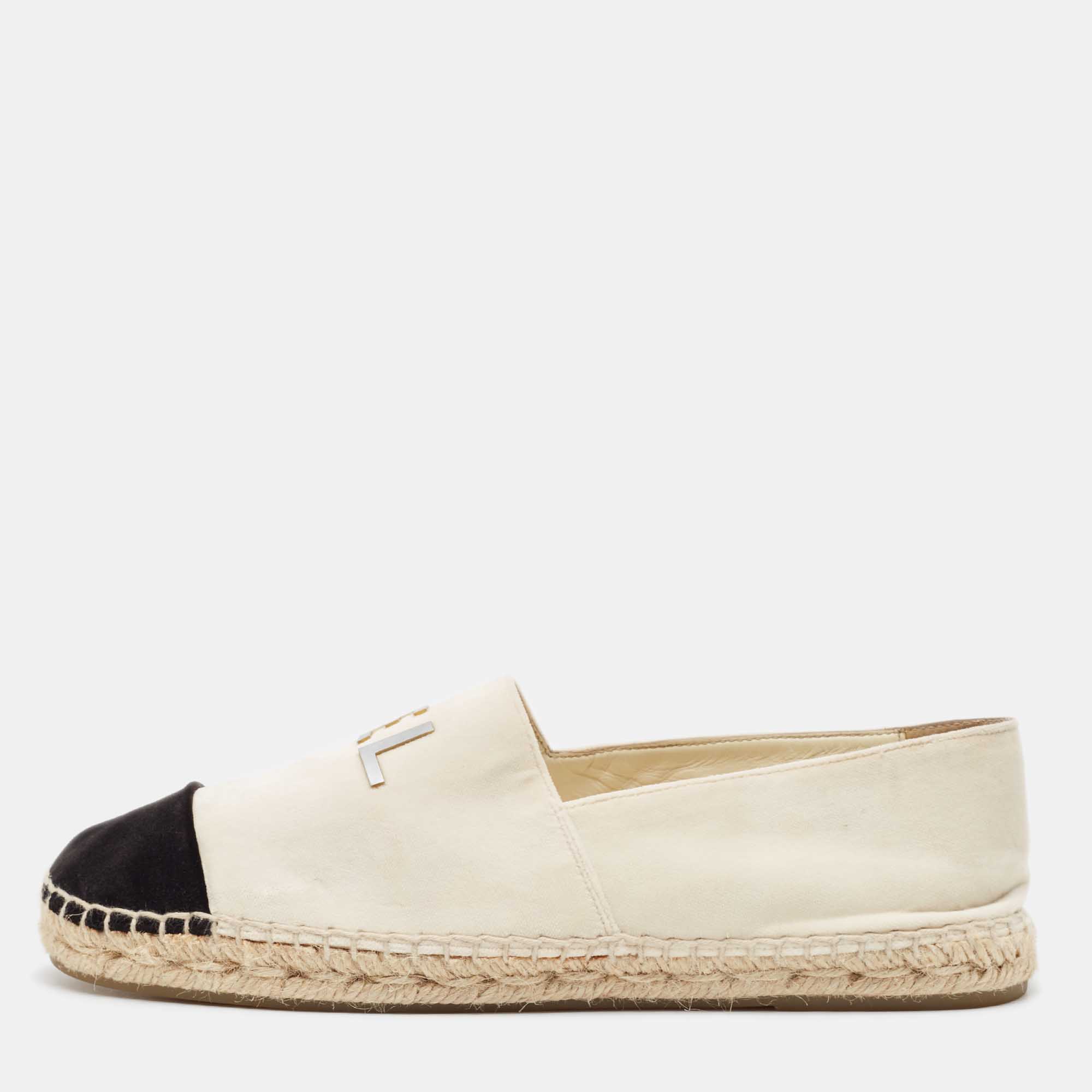 Pre-owned Chanel Cream/black Velvet Espadrille Flats Size 40