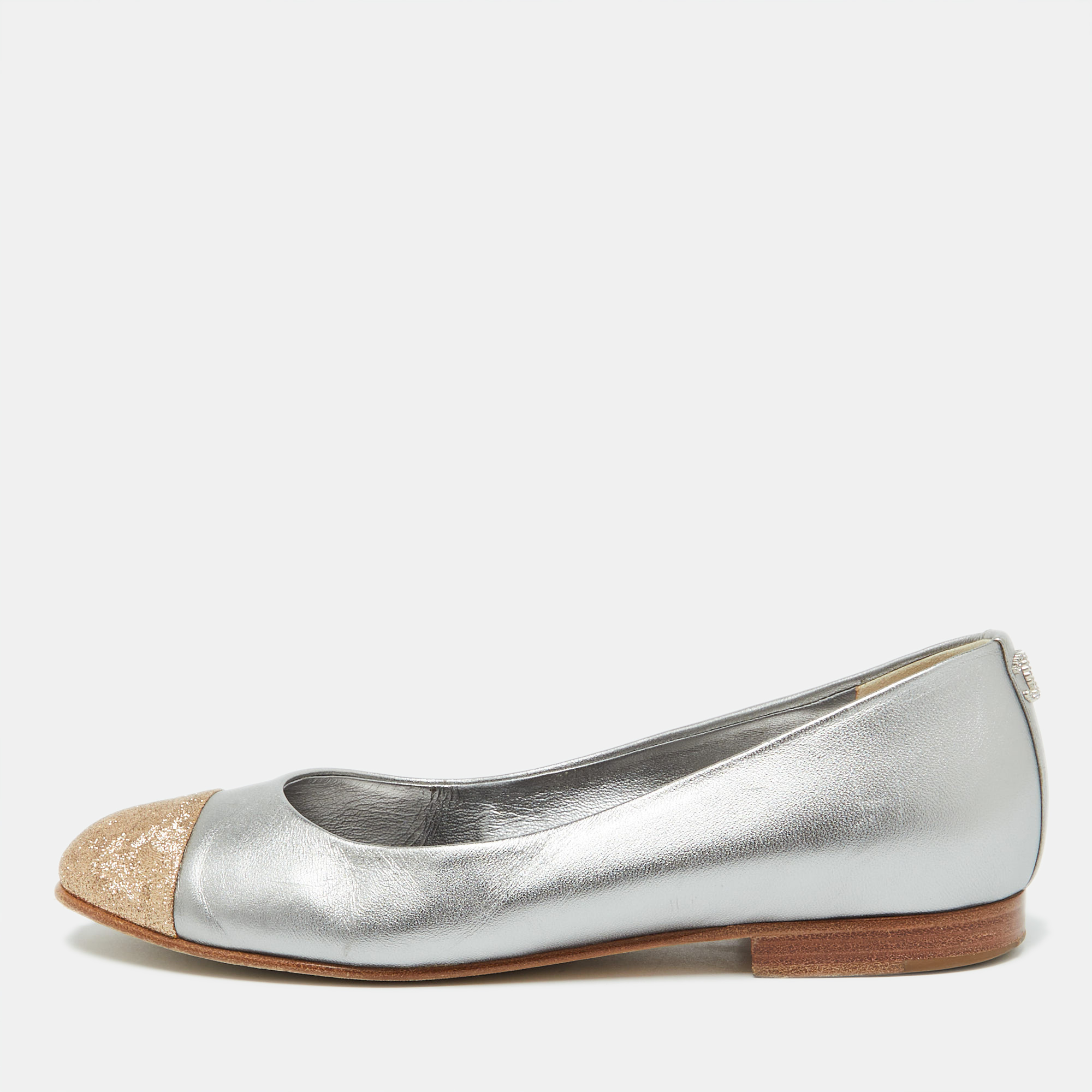 

Chanel Grey/Gold Leather CC Cap Toe Ballet Flats Size