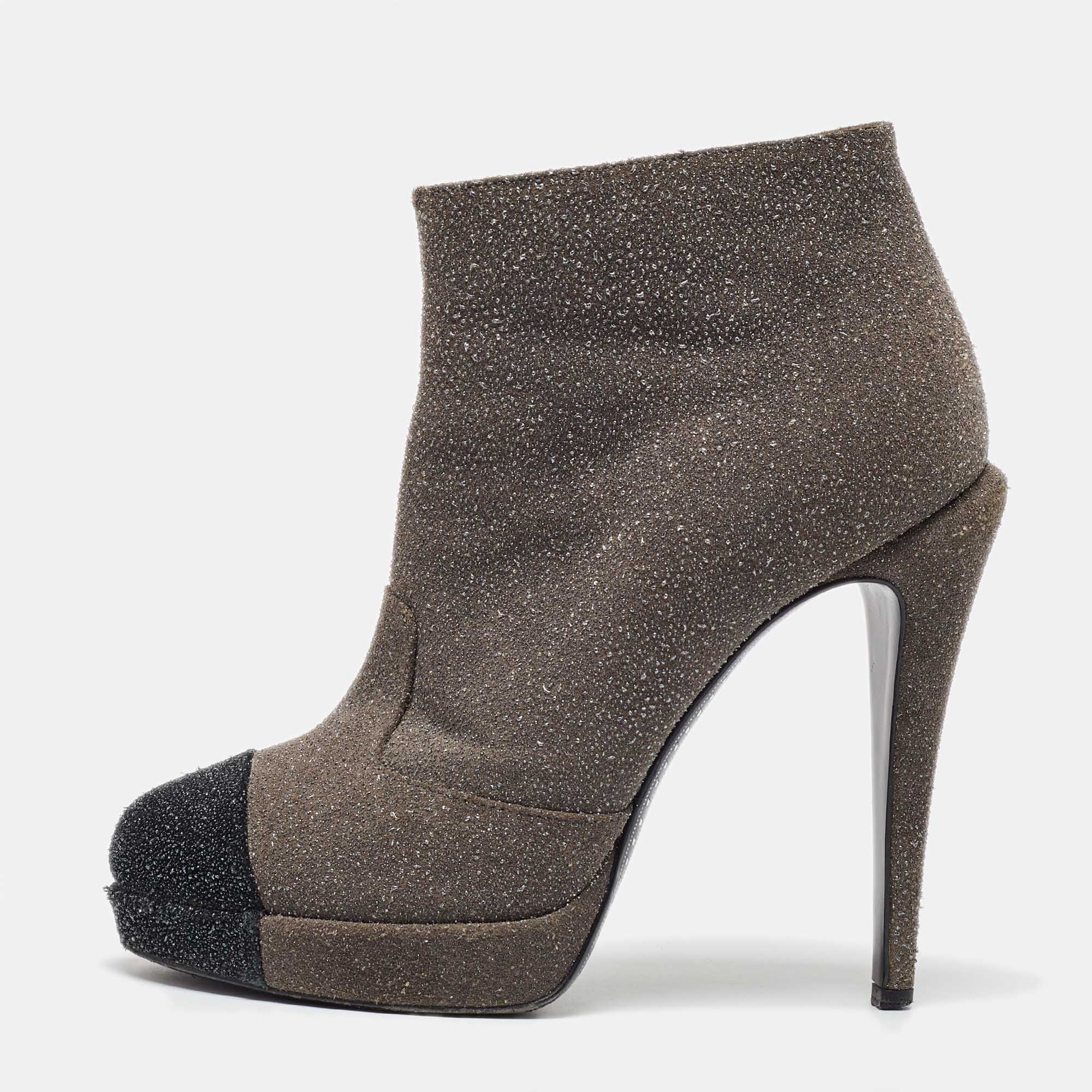 

Chanel Grey/Black Glitter Suede Platform Ankle Length Boots Size