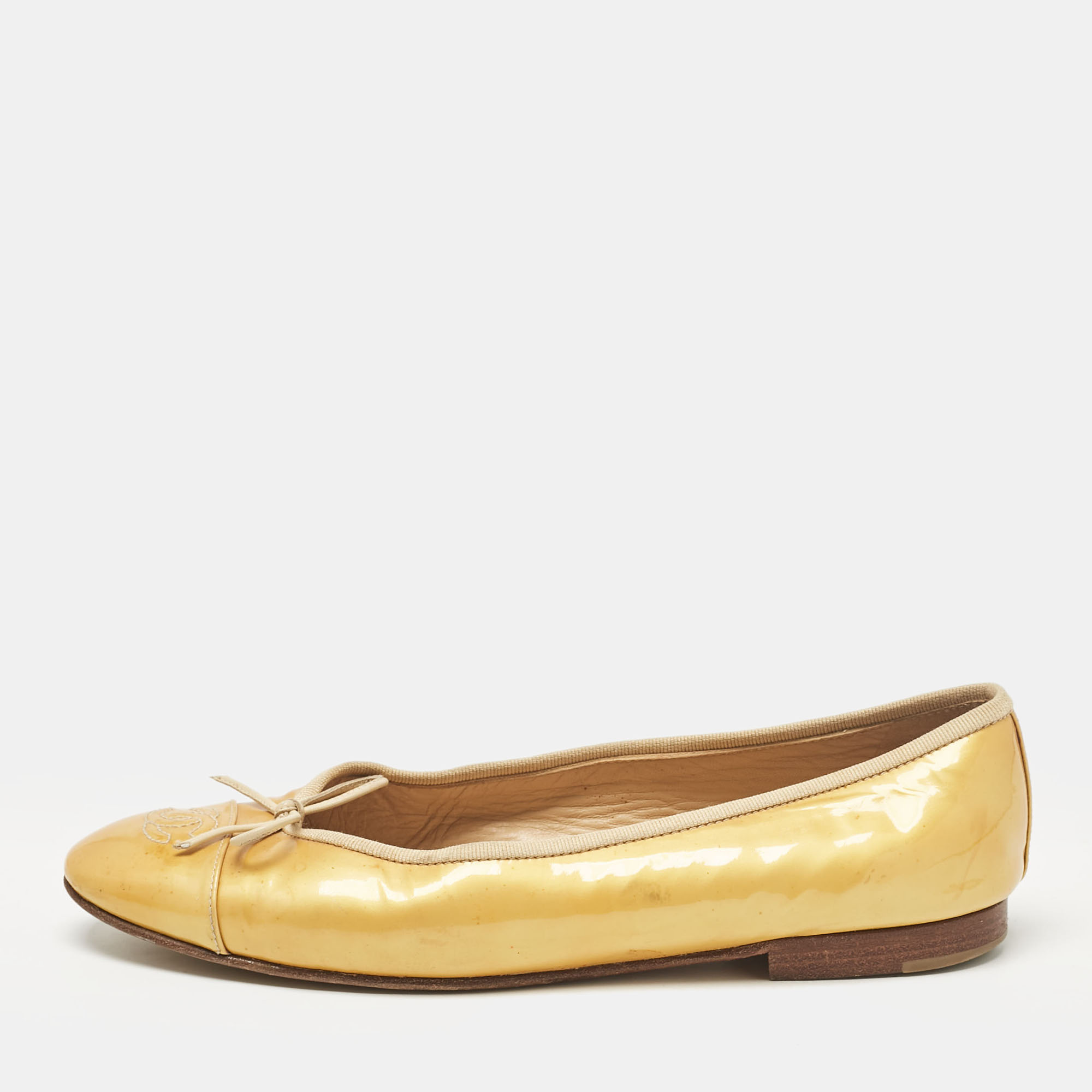 

Chanel Yellow Patent Leather CC Bow Ballet Flats Size