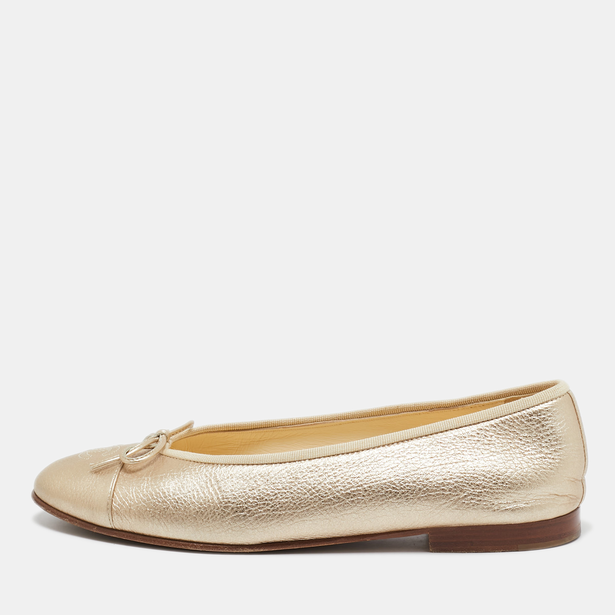 

Chanel Metallic Gold Leather CC Ballet Flats Size