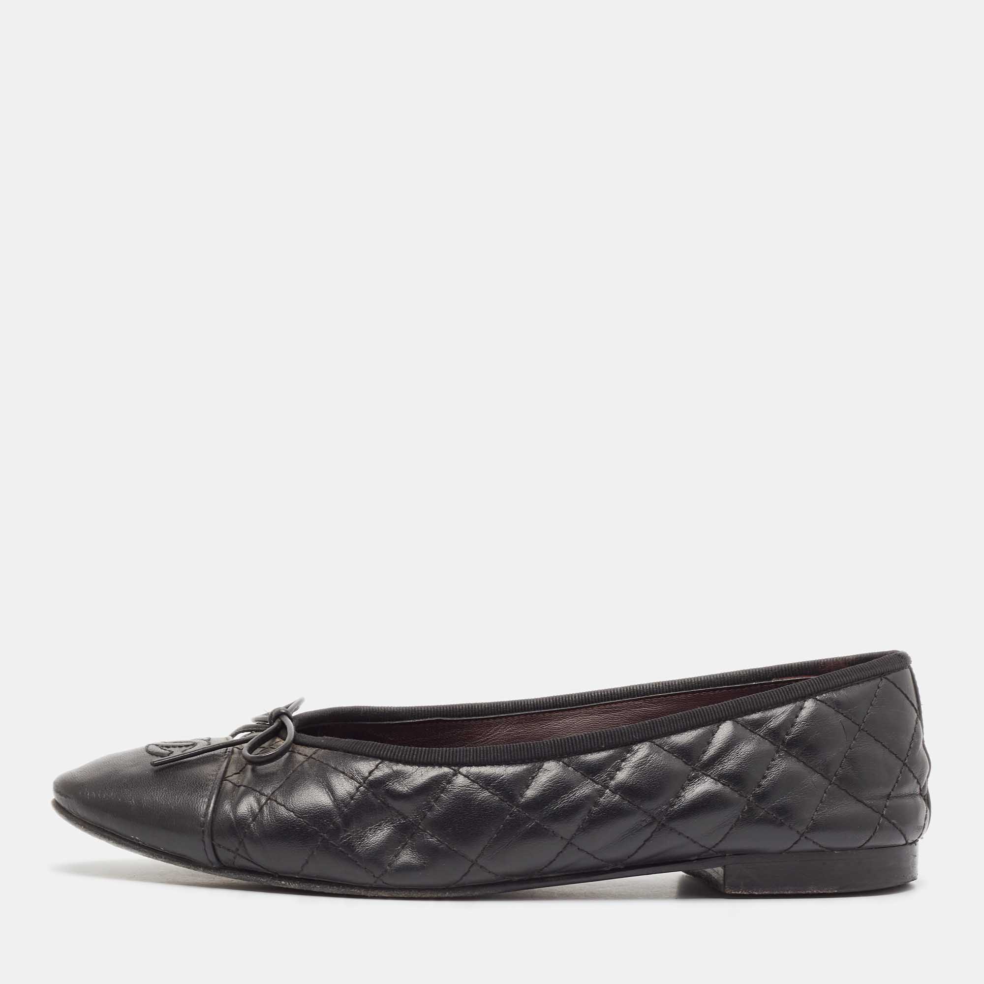 

Chanel Black Quilted Leather CC Cap Toe Bow Ballet Flats Size