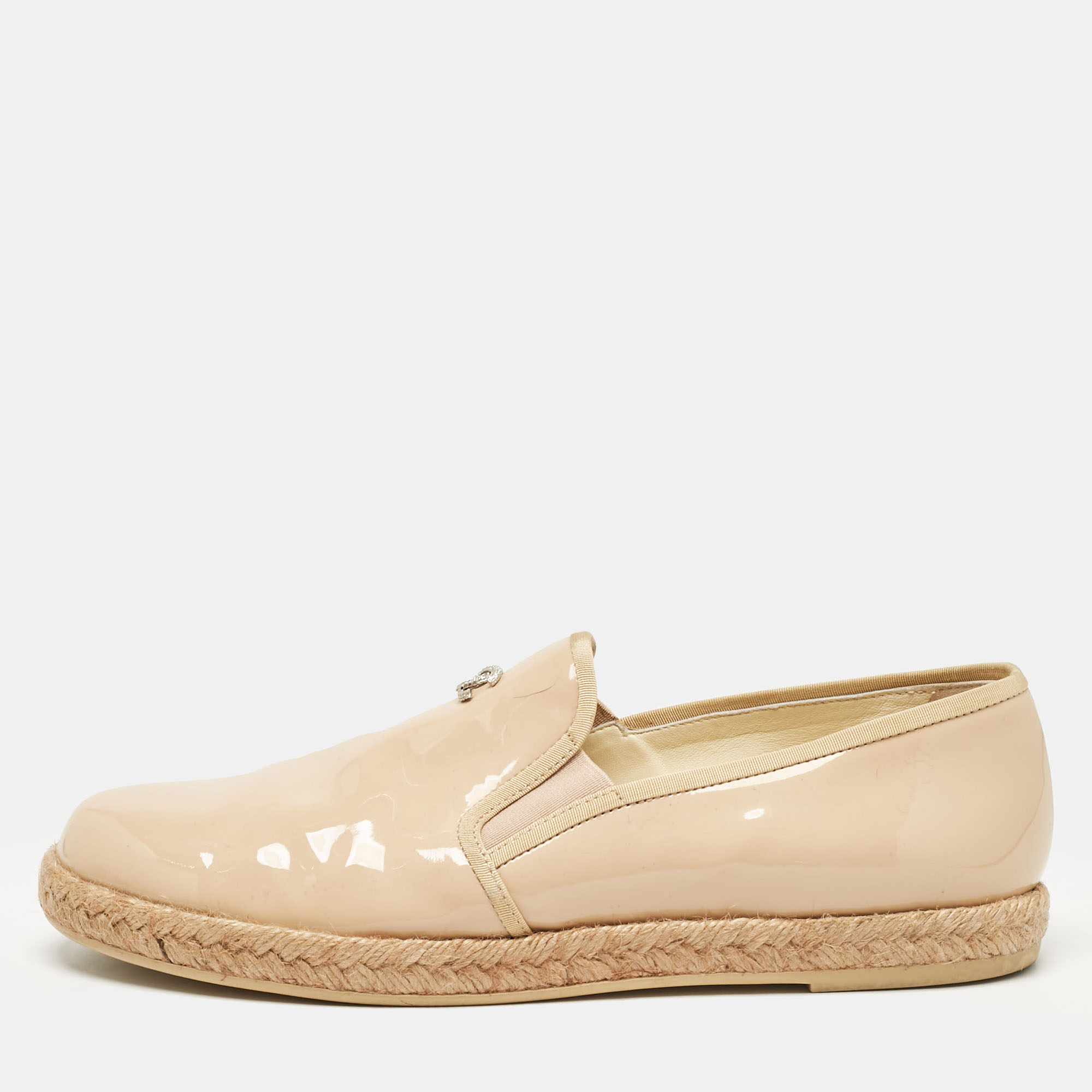 

Chanel Beige Patent Leather CC Espadrille Loafers Size