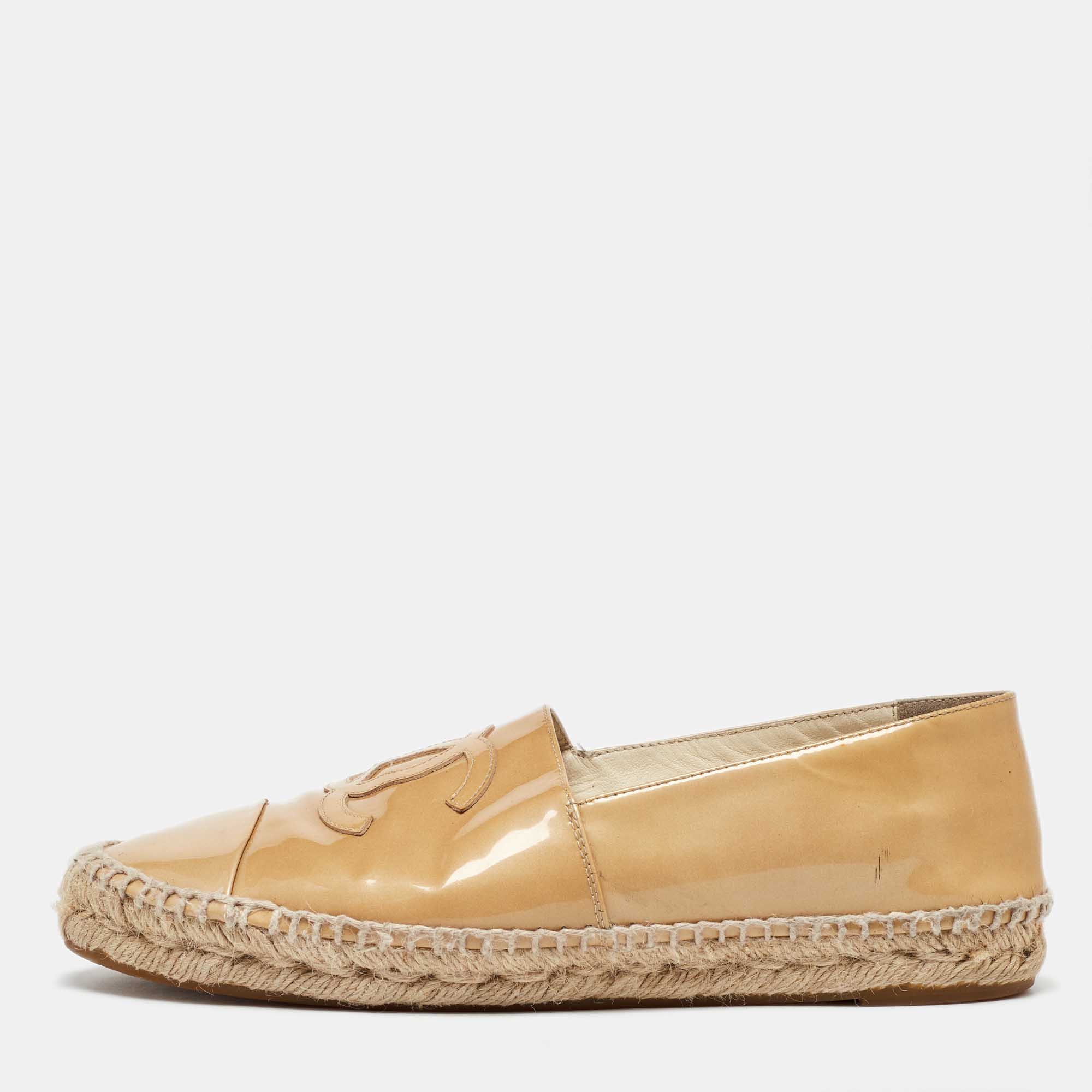 

Chanel Beige Patent Leather CC Cap Toe Espadrille Flats Size