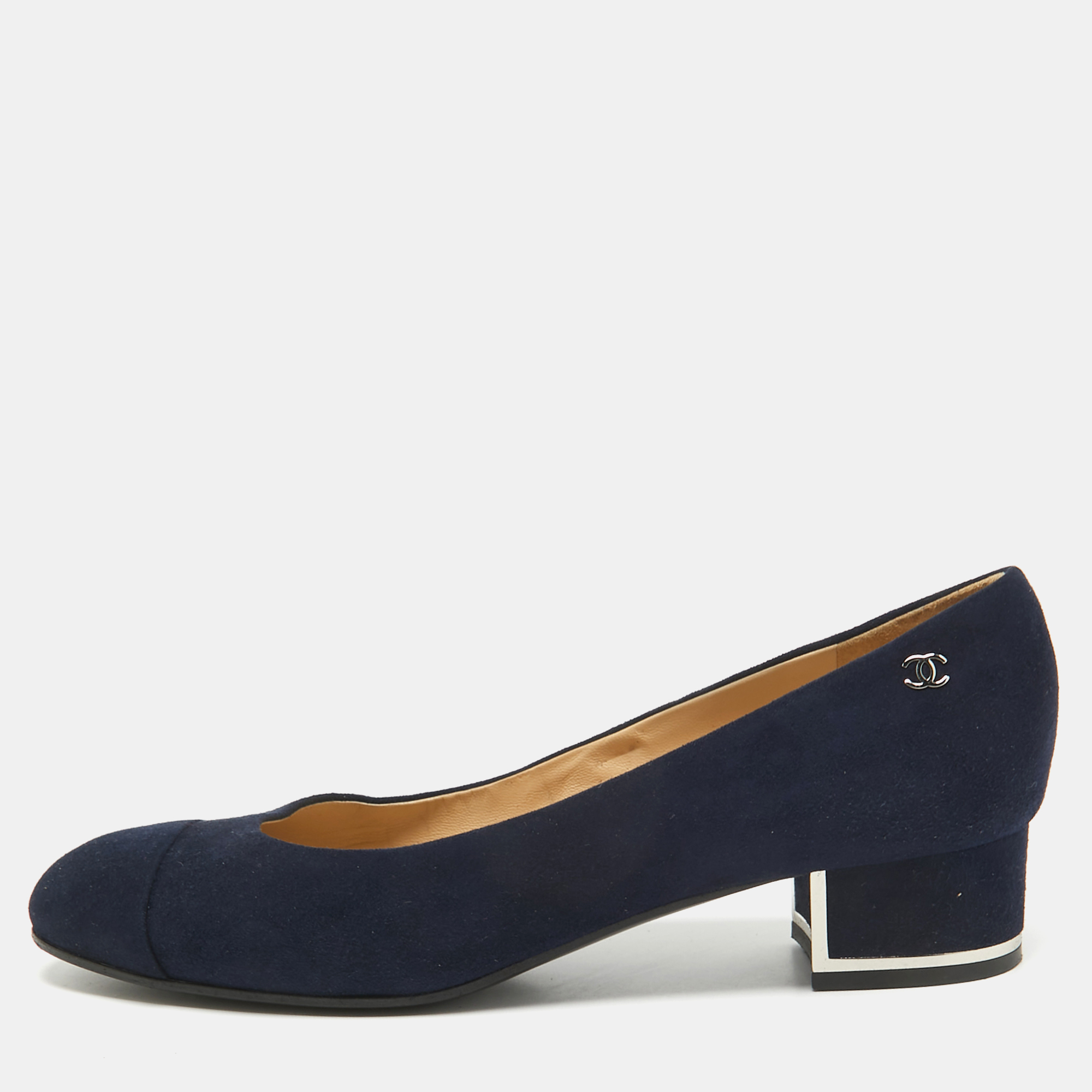 

Chanel Navy Blue Suede CC Pumps Size