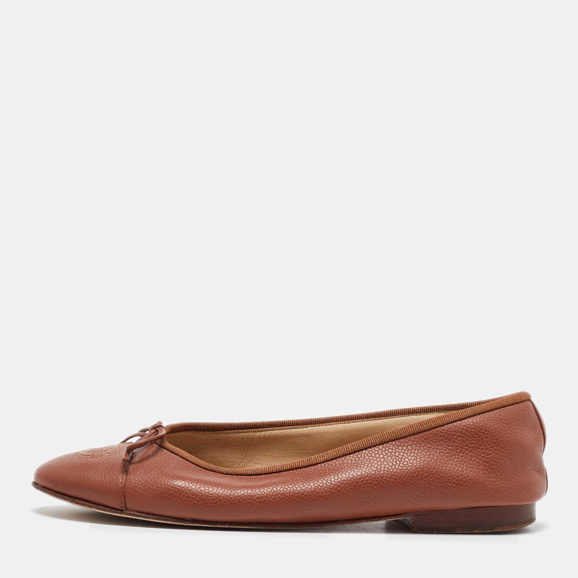 

Chanel Brown Leather CC Cap Toe Bow Ballet Flats Size