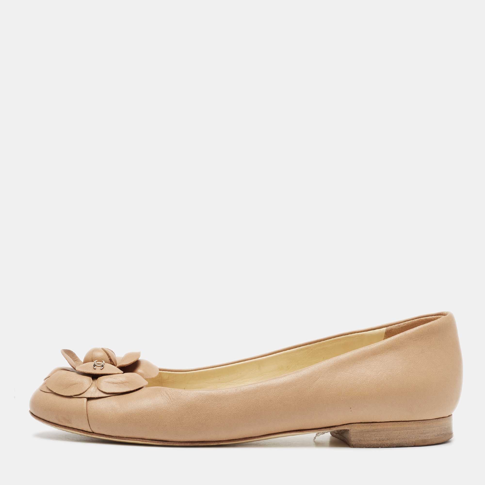 

Chanel Light Brown Leather CC Camellia Ballet Flats Size