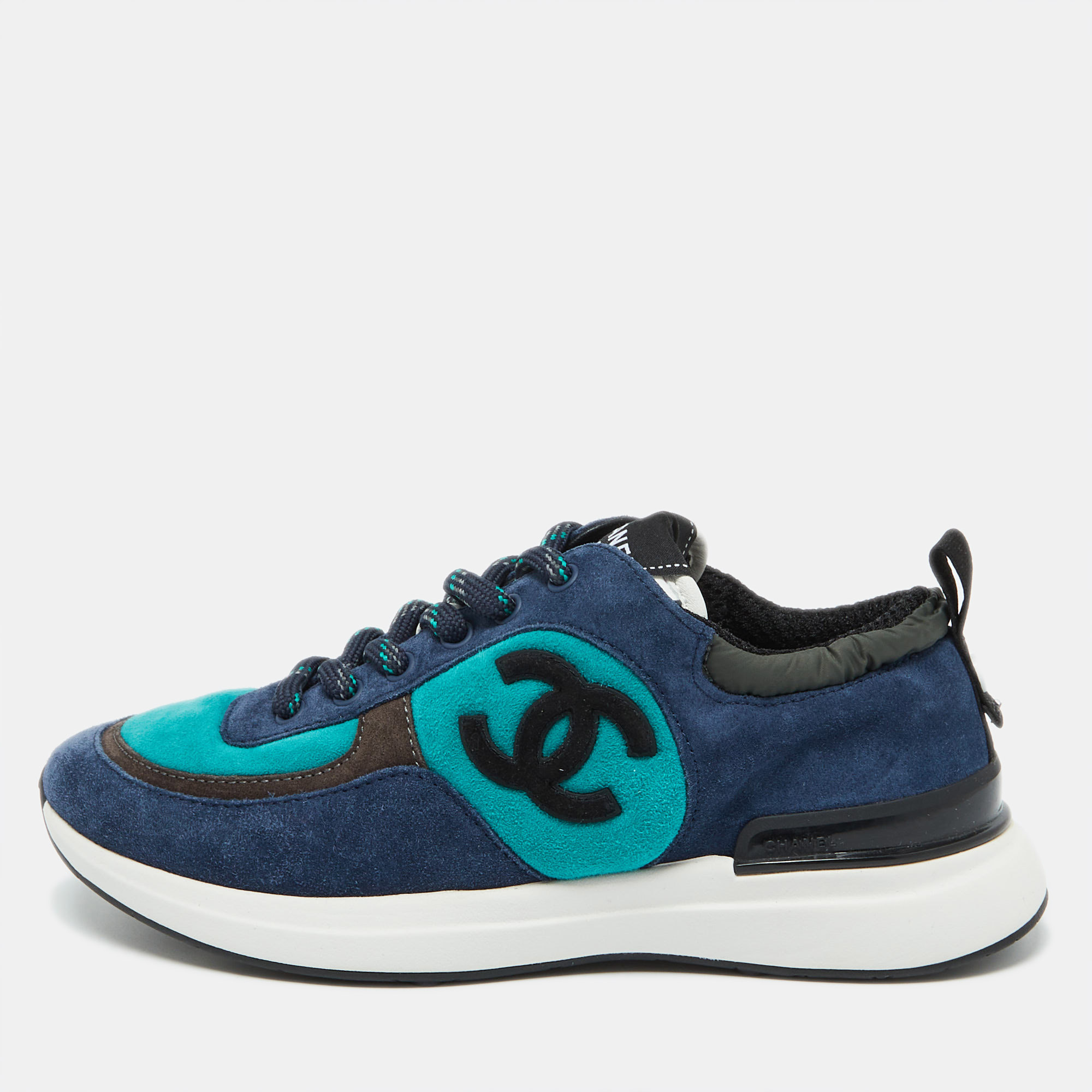 

Chanel Tricolor Suede CC Low Top Sneakers Size, Multicolor