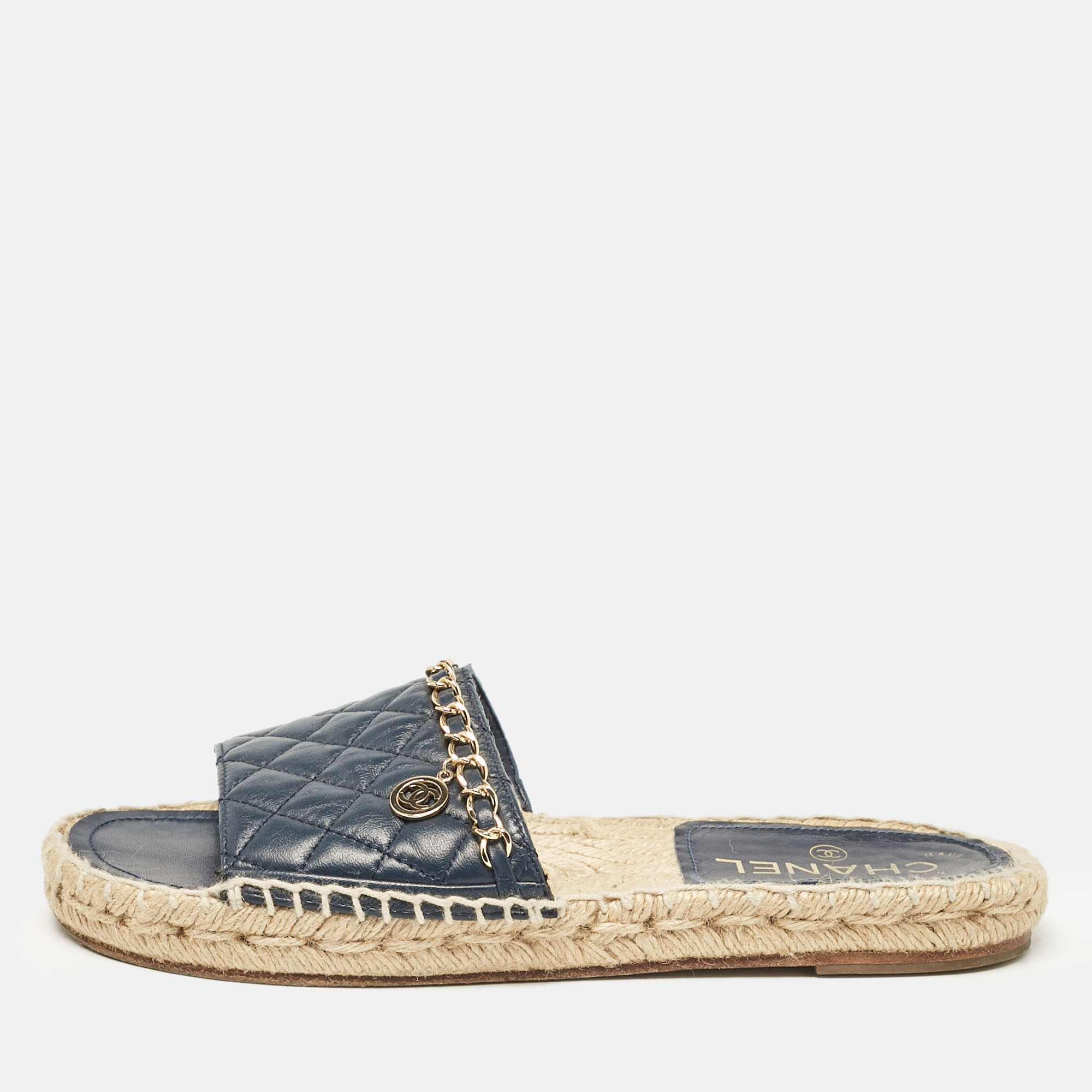 

Chanel Navy Blue Quilted Leather CC Chain Link Espadrille Slides Size