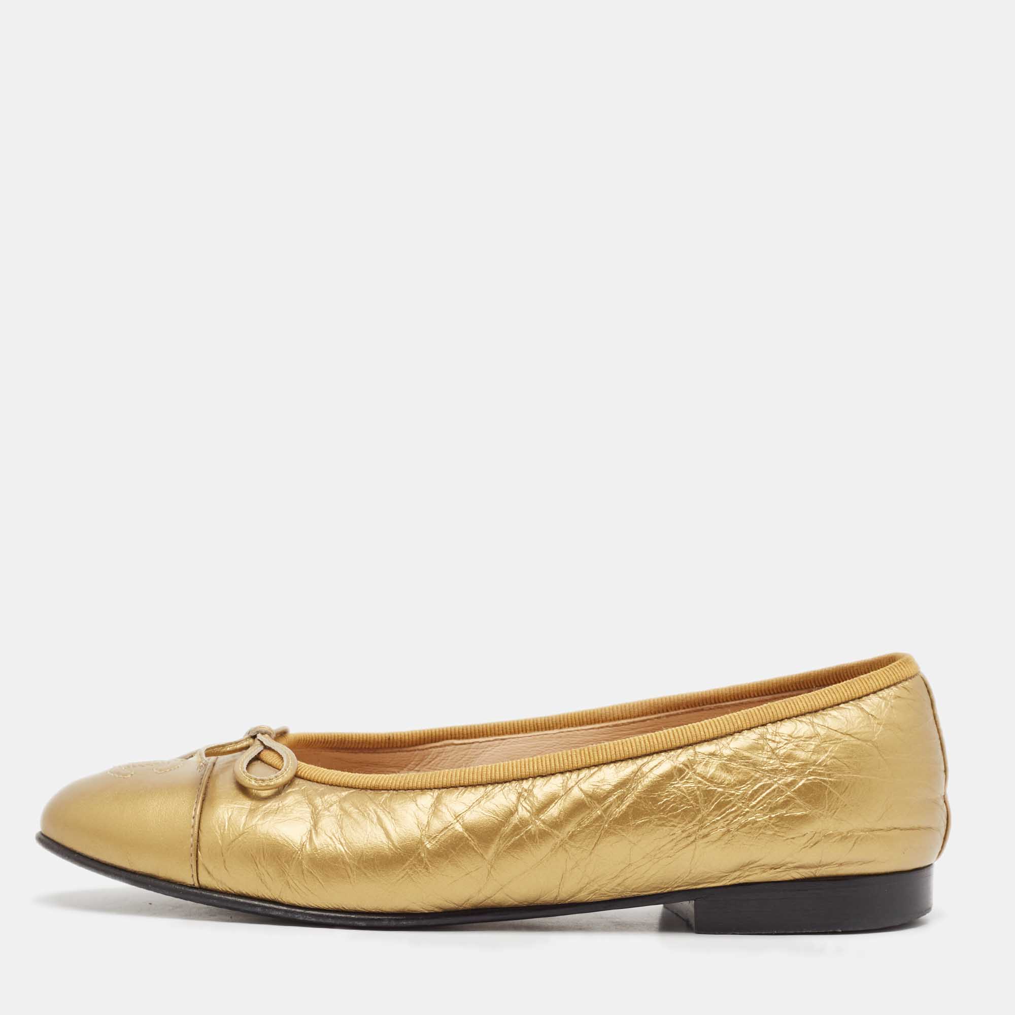 

Chanel Gold Quilted Leather CC Cap Toe Ballet Flats Size