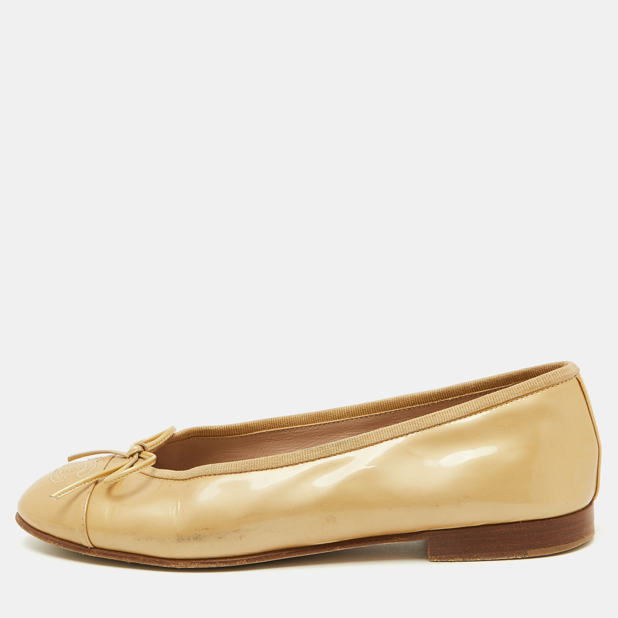 

Chanel Sand Beige Patent Leather CC Cap Toe Bow Ballet Flats Size