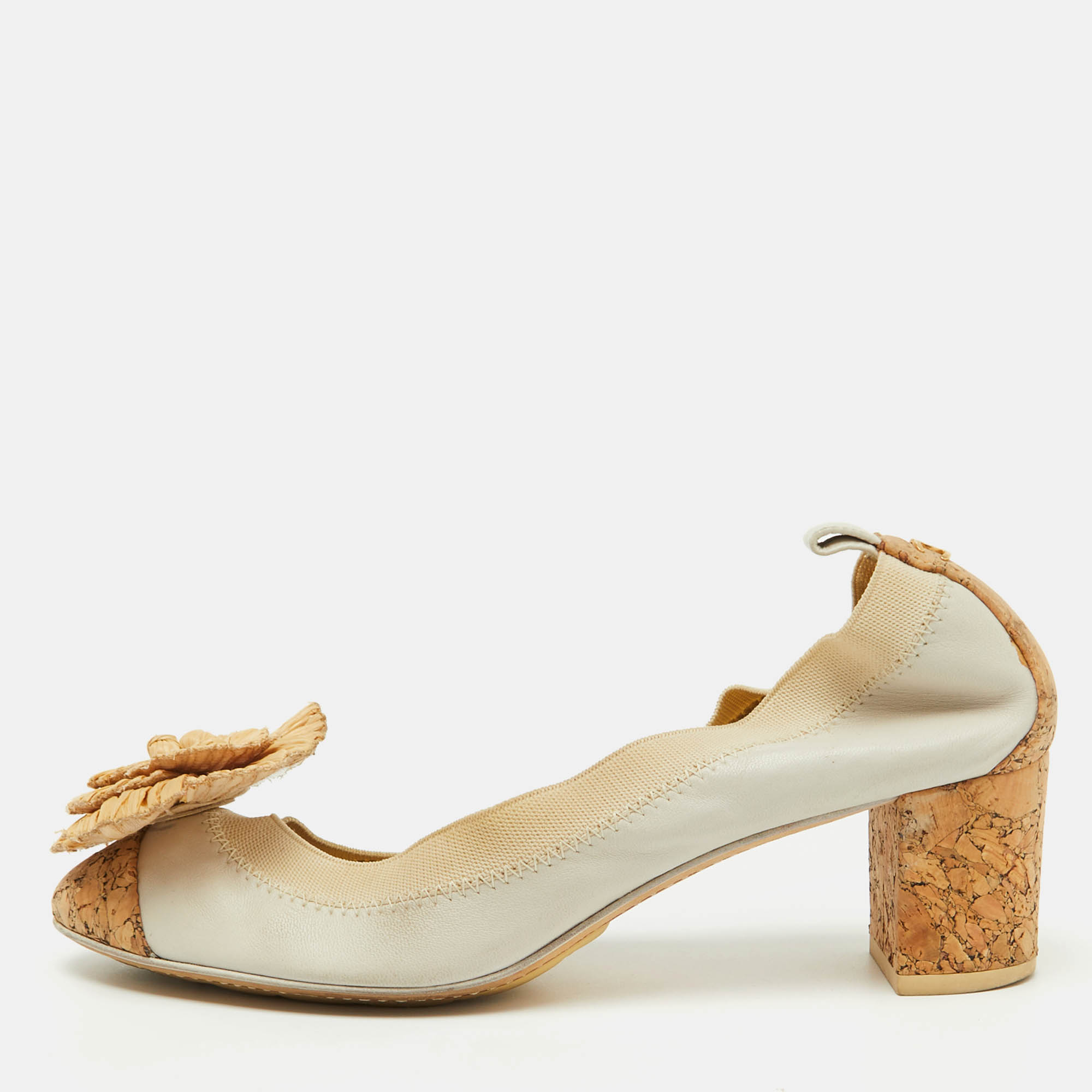 

Chanel White/Beige Leather, Cork and Raffia Camellia CC Block Heel Pumps Size