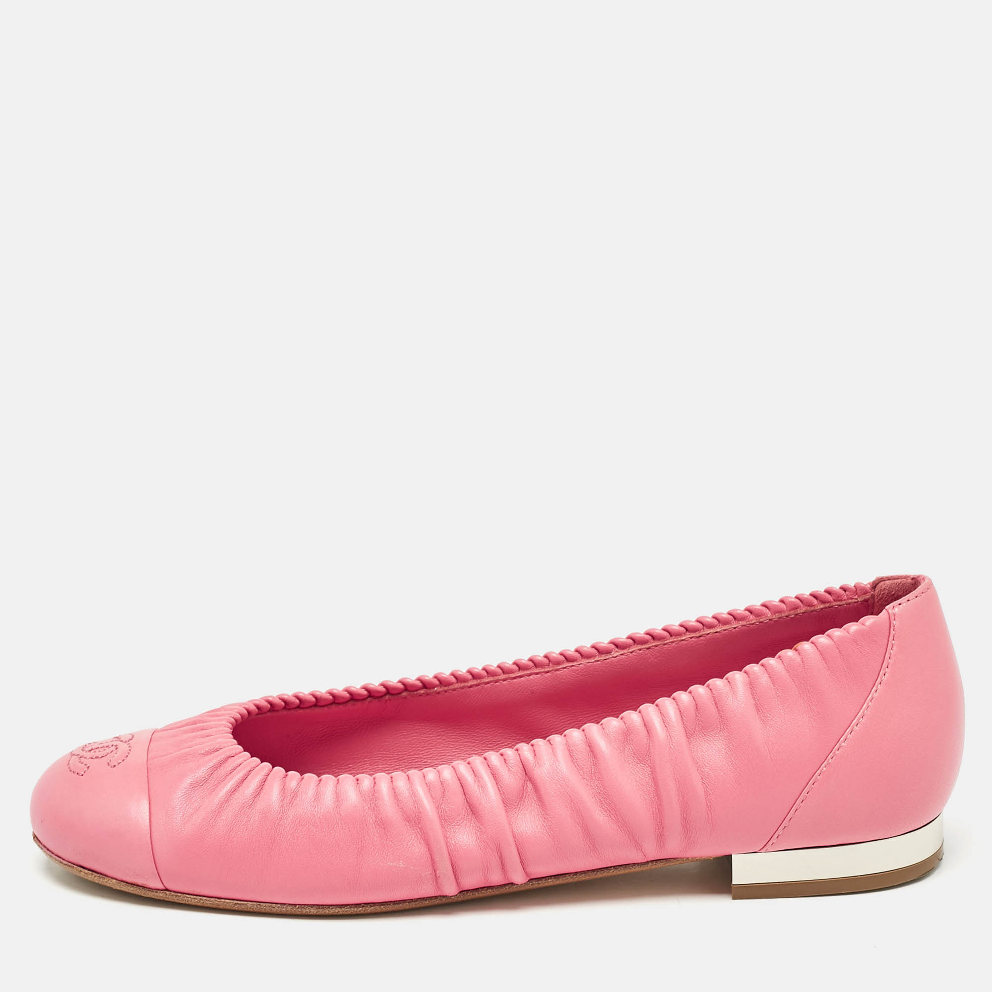 

Chanel Pink Leather CC Cap Toe Ballet Flats Size