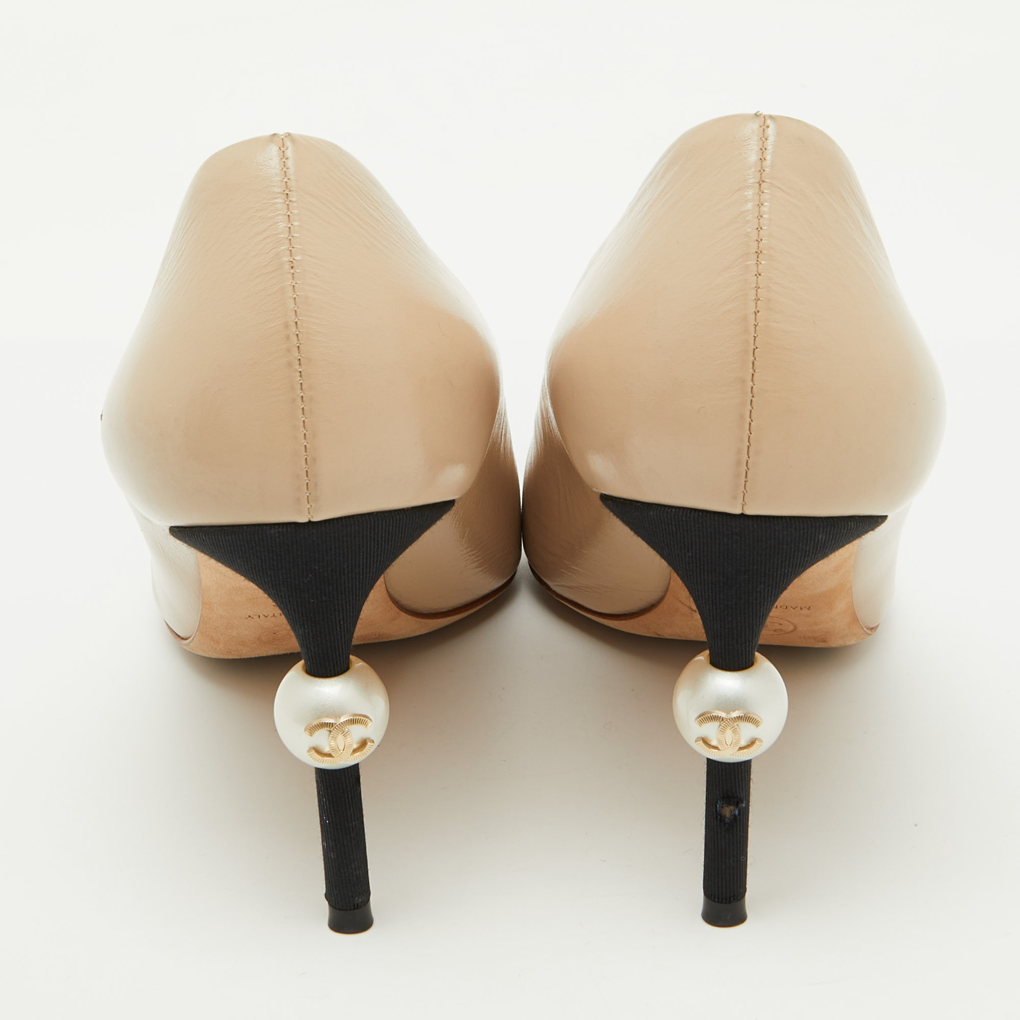 Chanel Beige/Black Leather and Canvas Faux Pearl Cap Toe Pumps Size 38 